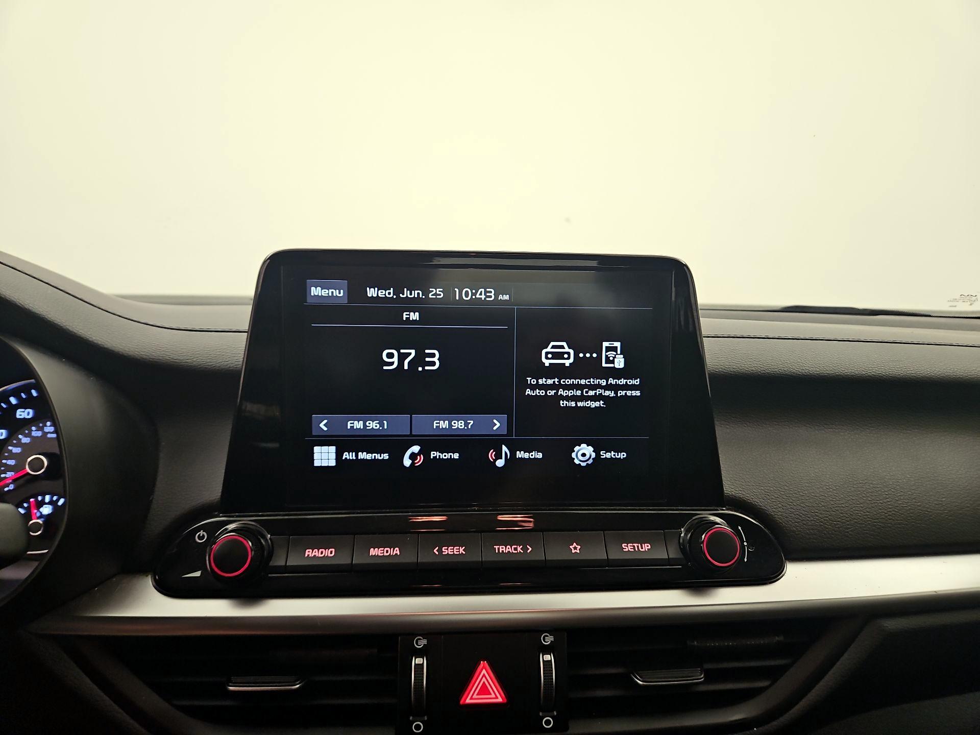 Thumbnail: 2023 Kia Forte - 15