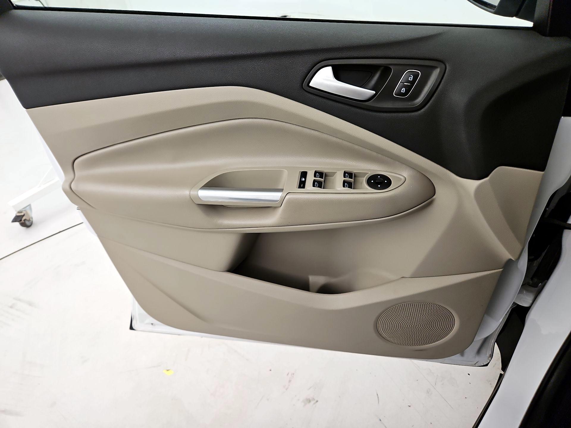 Thumbnail: 2019 Ford Escape - 12