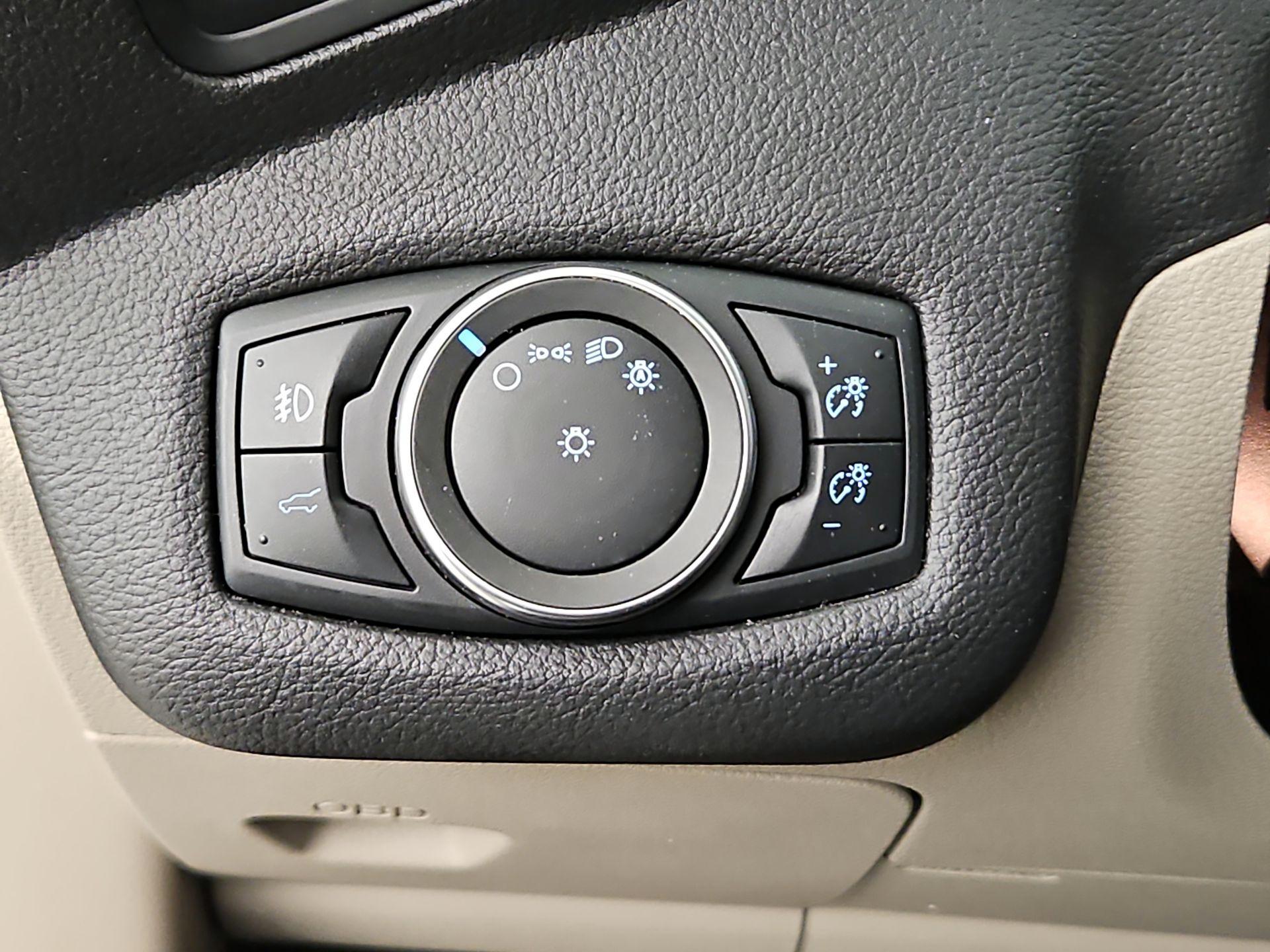 Thumbnail: 2019 Ford Escape - 13