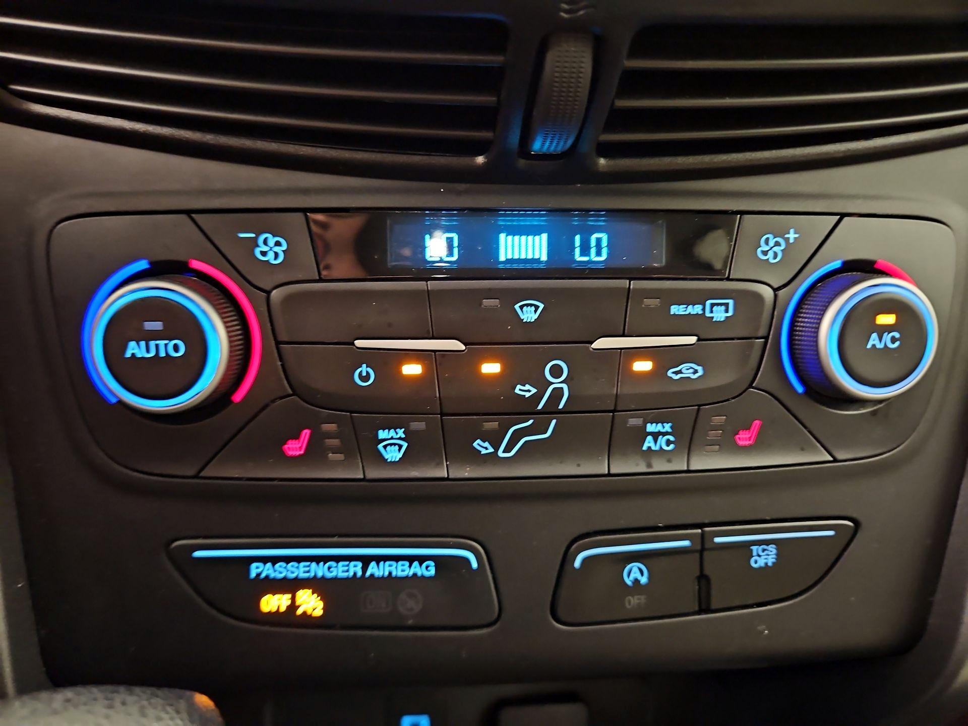 Thumbnail: 2019 Ford Escape - 16