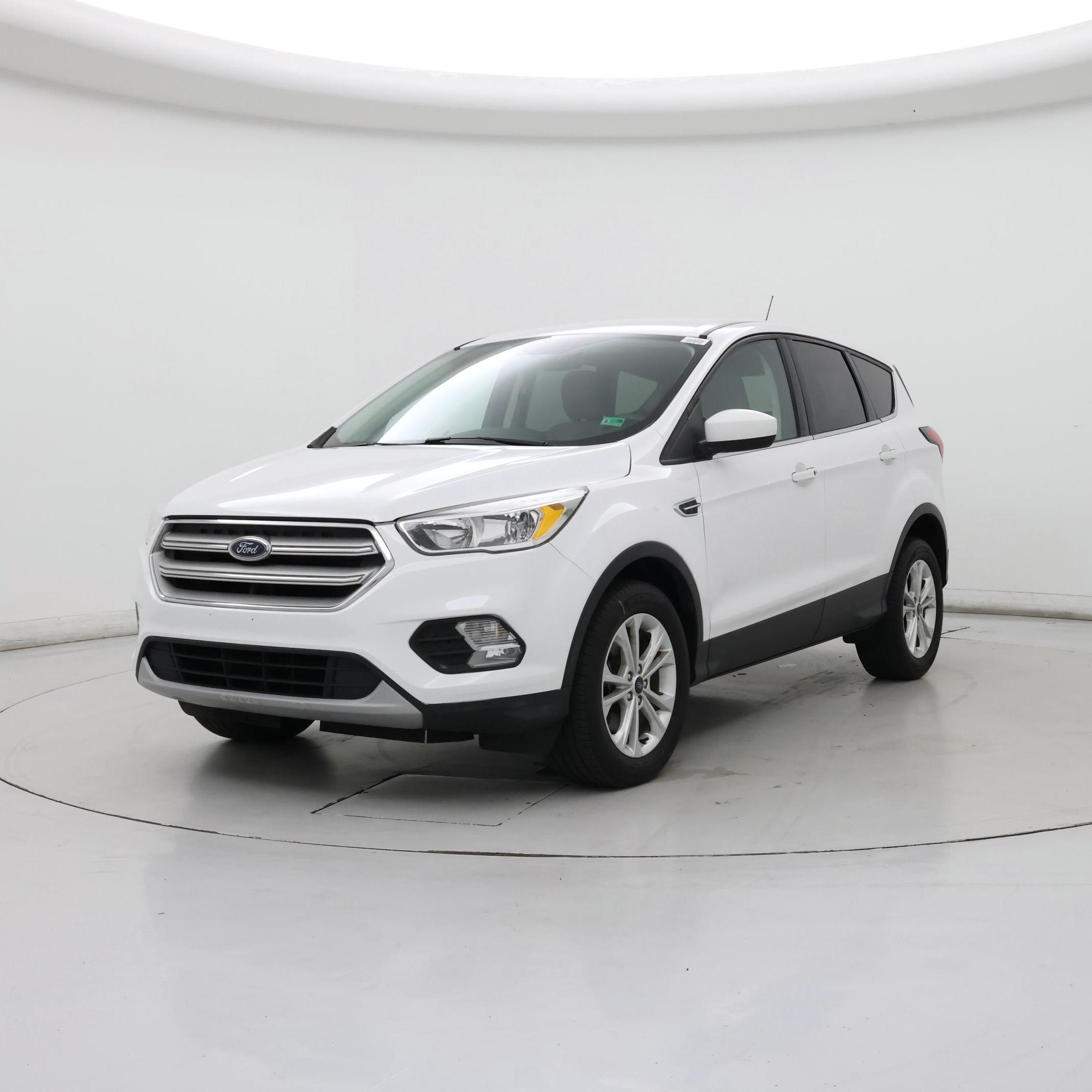 Thumbnail: 2019 Ford Escape - 4