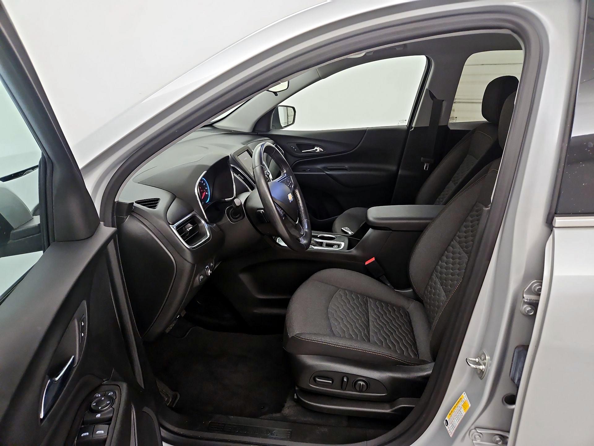 Thumbnail: 2020 Chevrolet Equinox - 11