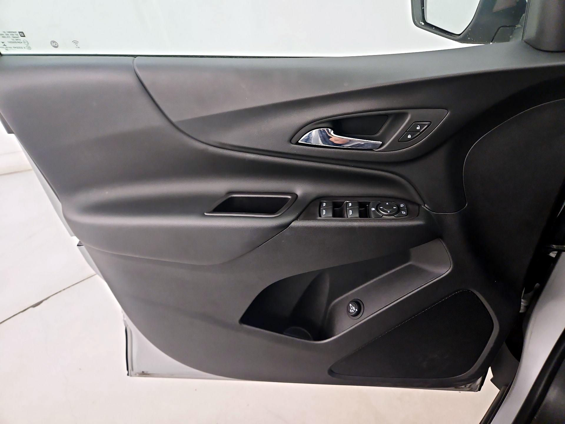 Thumbnail: 2020 Chevrolet Equinox - 12