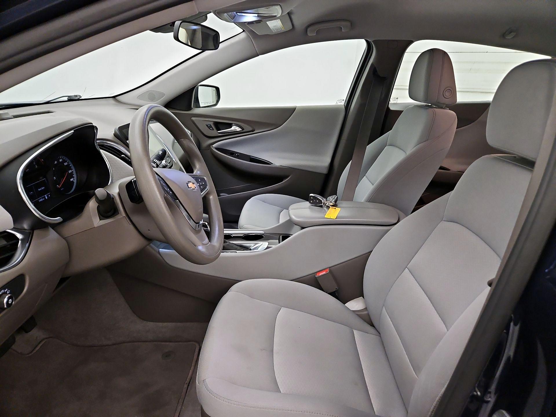 Thumbnail: 2021 Chevrolet Malibu - 11
