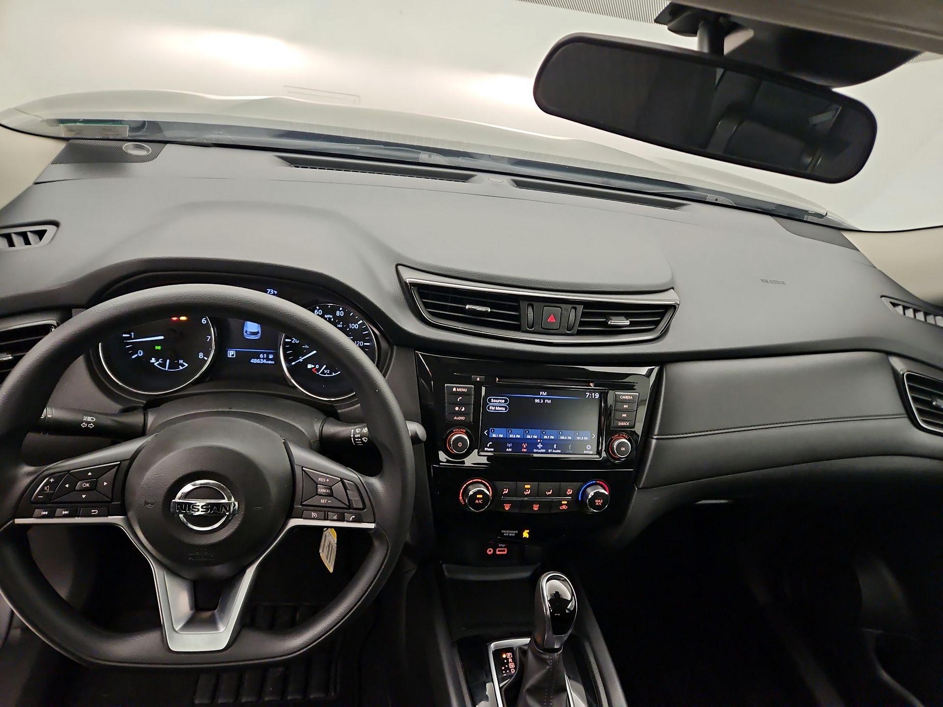 Thumbnail: 2020 Nissan Rogue - 9