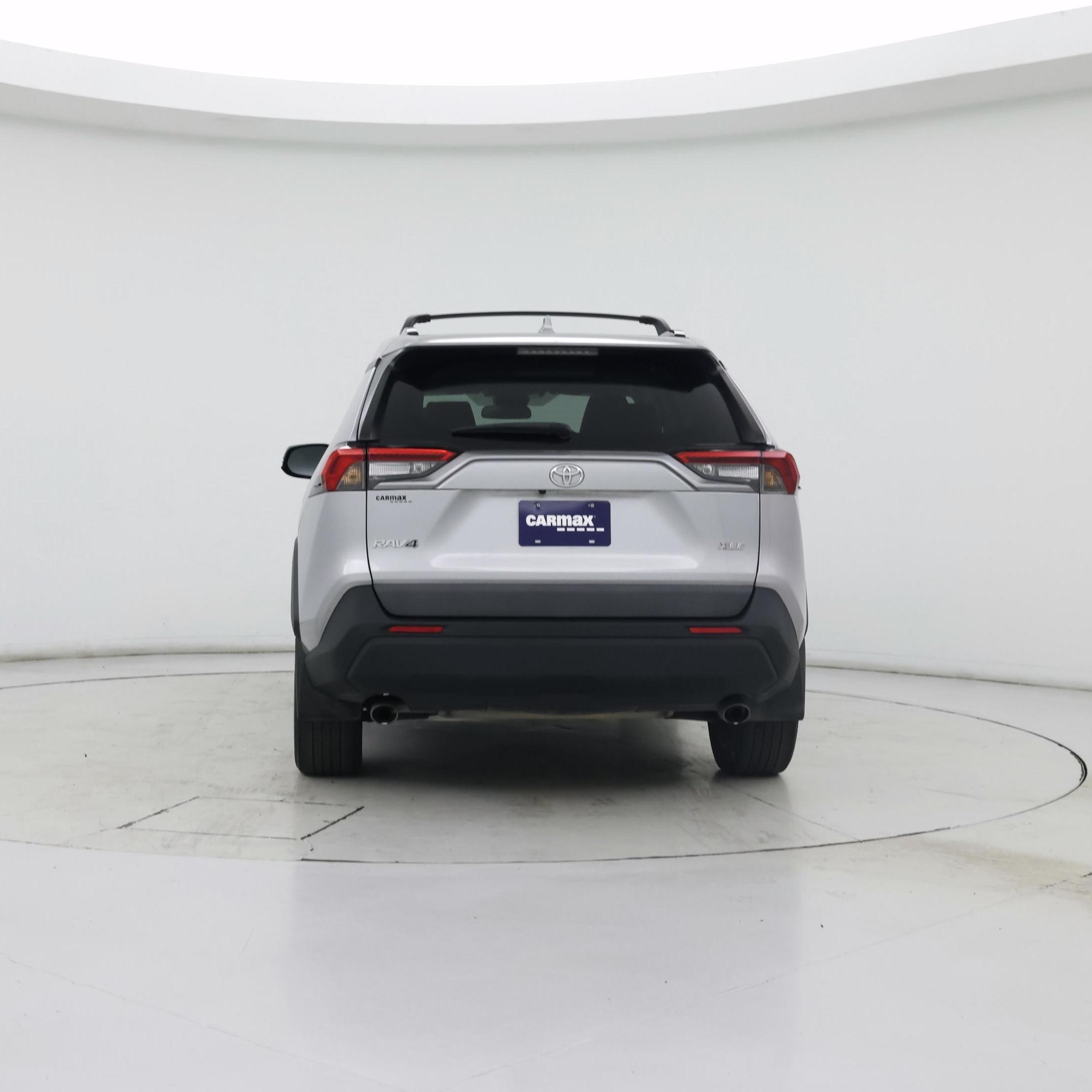 Thumbnail: 2021 Toyota RAV4 - 6