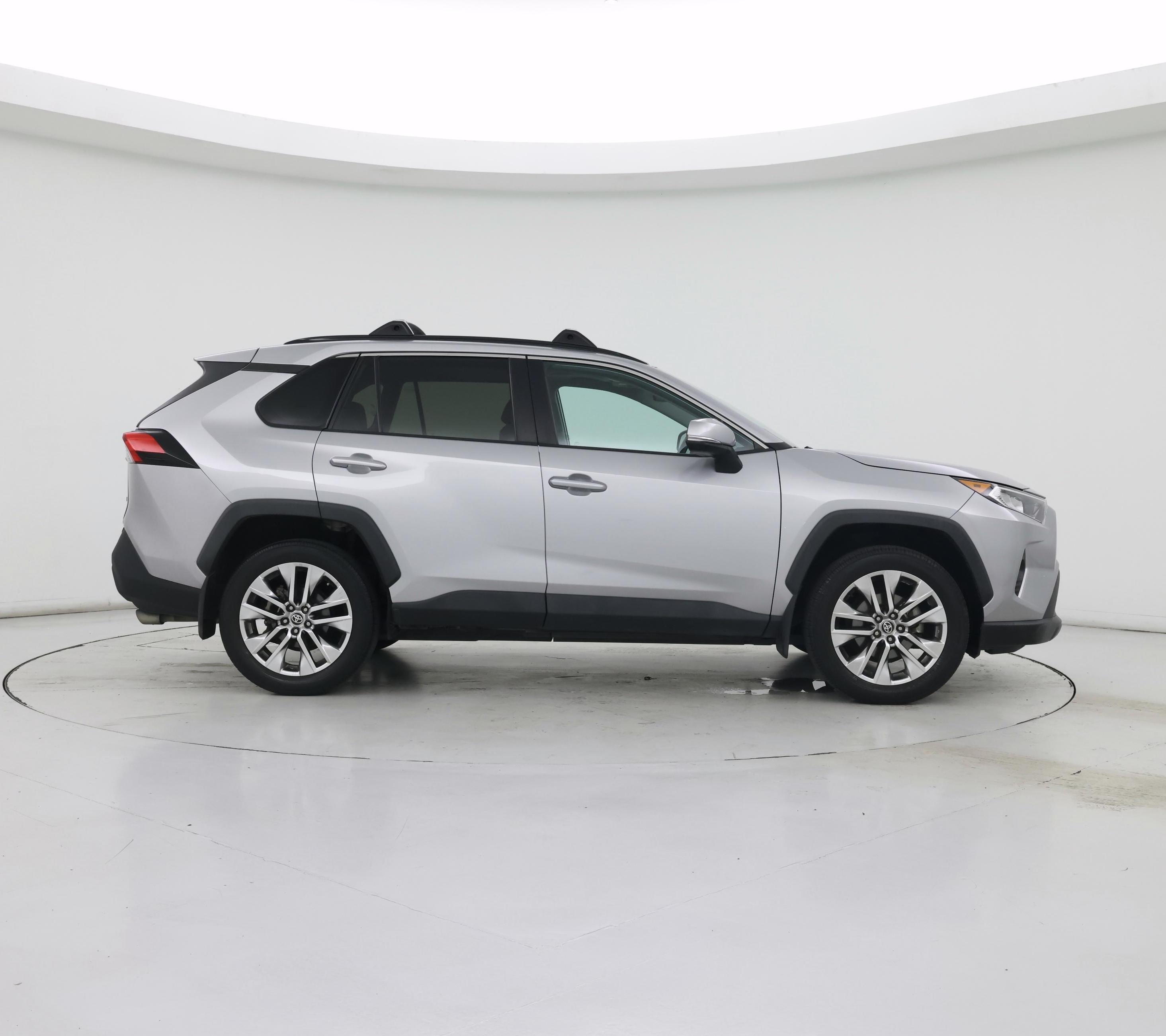 Thumbnail: 2021 Toyota RAV4 - 7