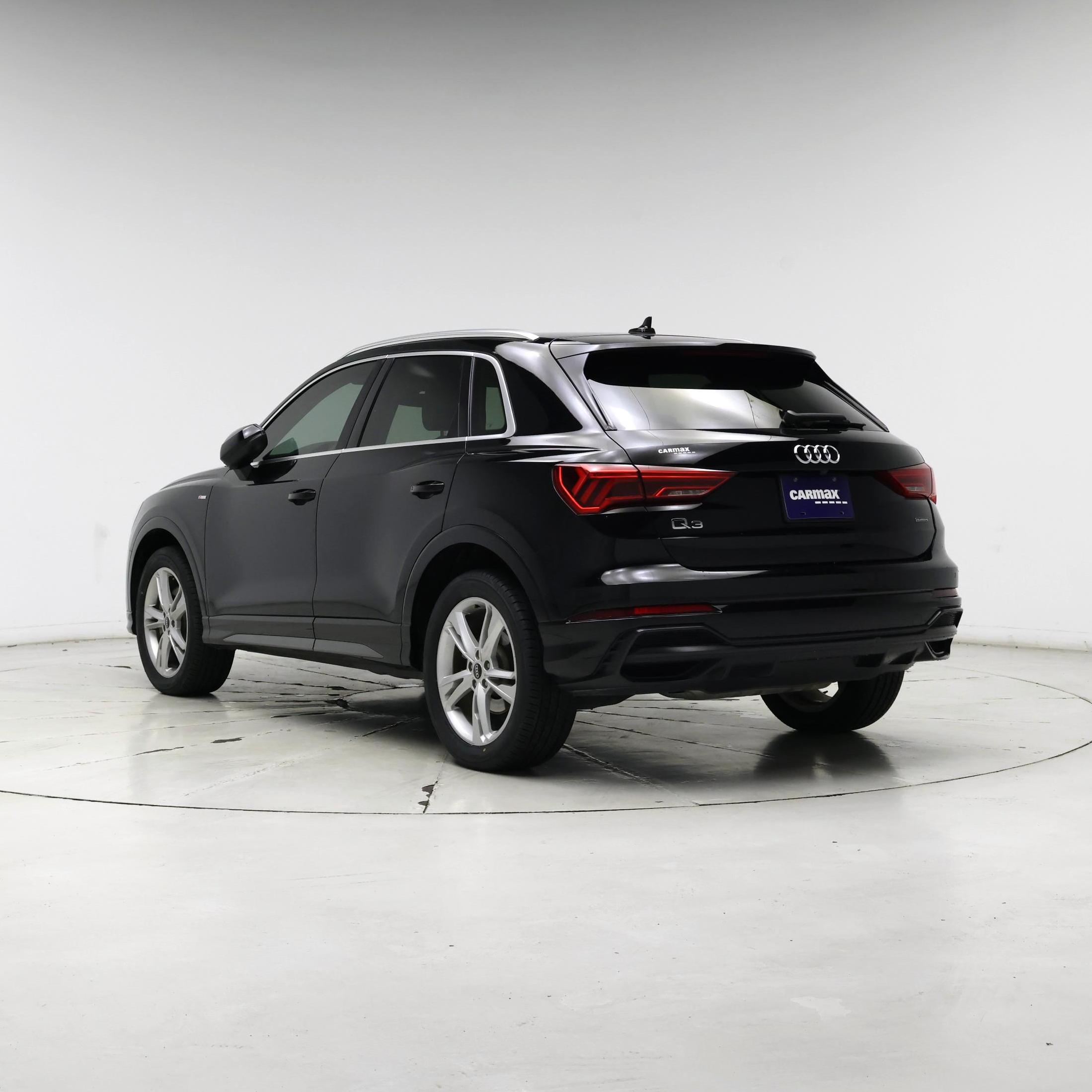 Thumbnail: 2022 Audi Q3 - 2