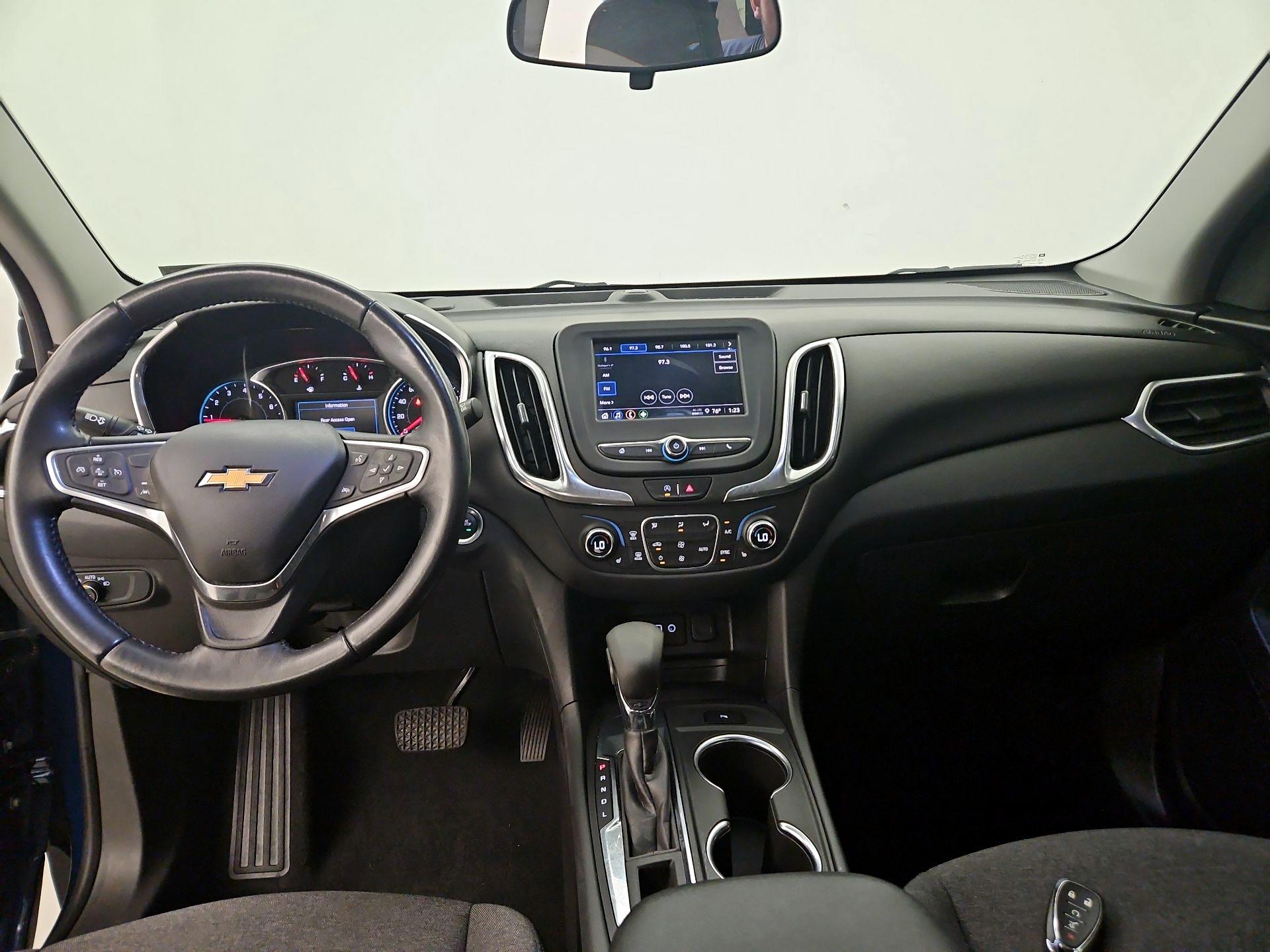 Thumbnail: 2022 Chevrolet Equinox - 9