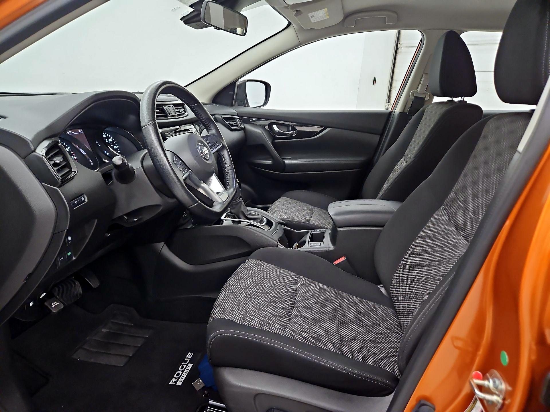 Thumbnail: 2020 Nissan Rogue Sport - 11