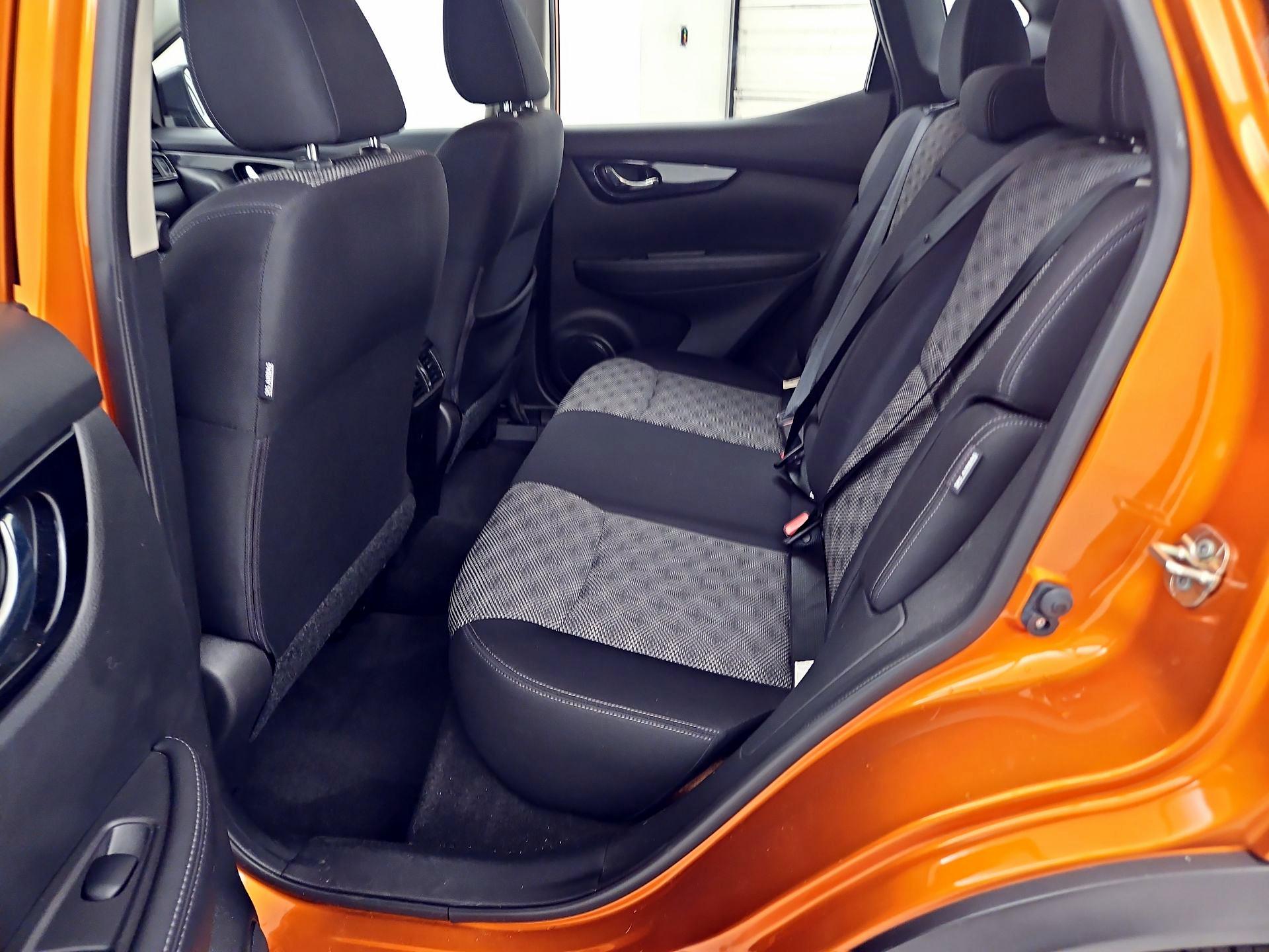 Thumbnail: 2020 Nissan Rogue Sport - 19