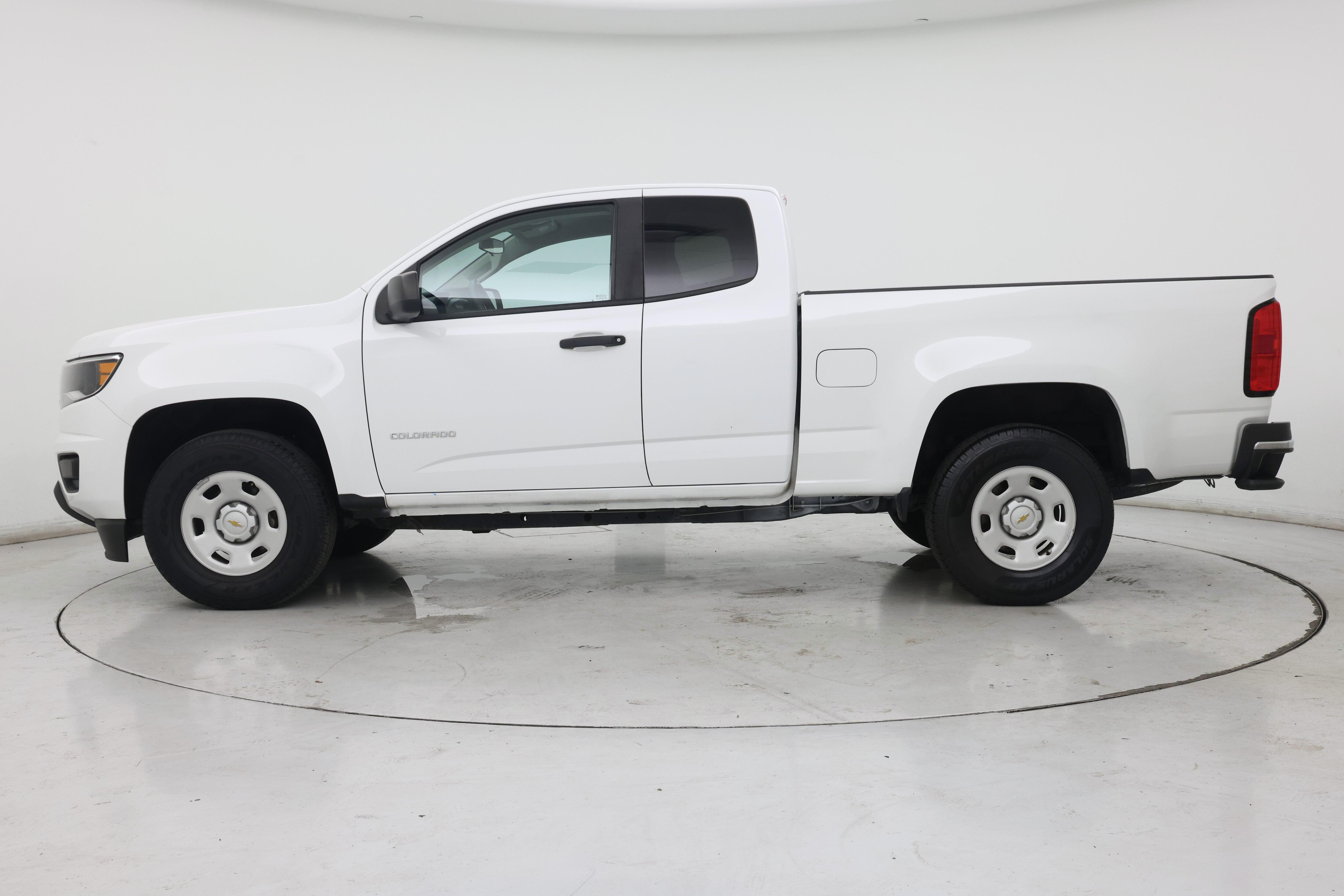 Thumbnail: 2020 Chevrolet Colorado - 3