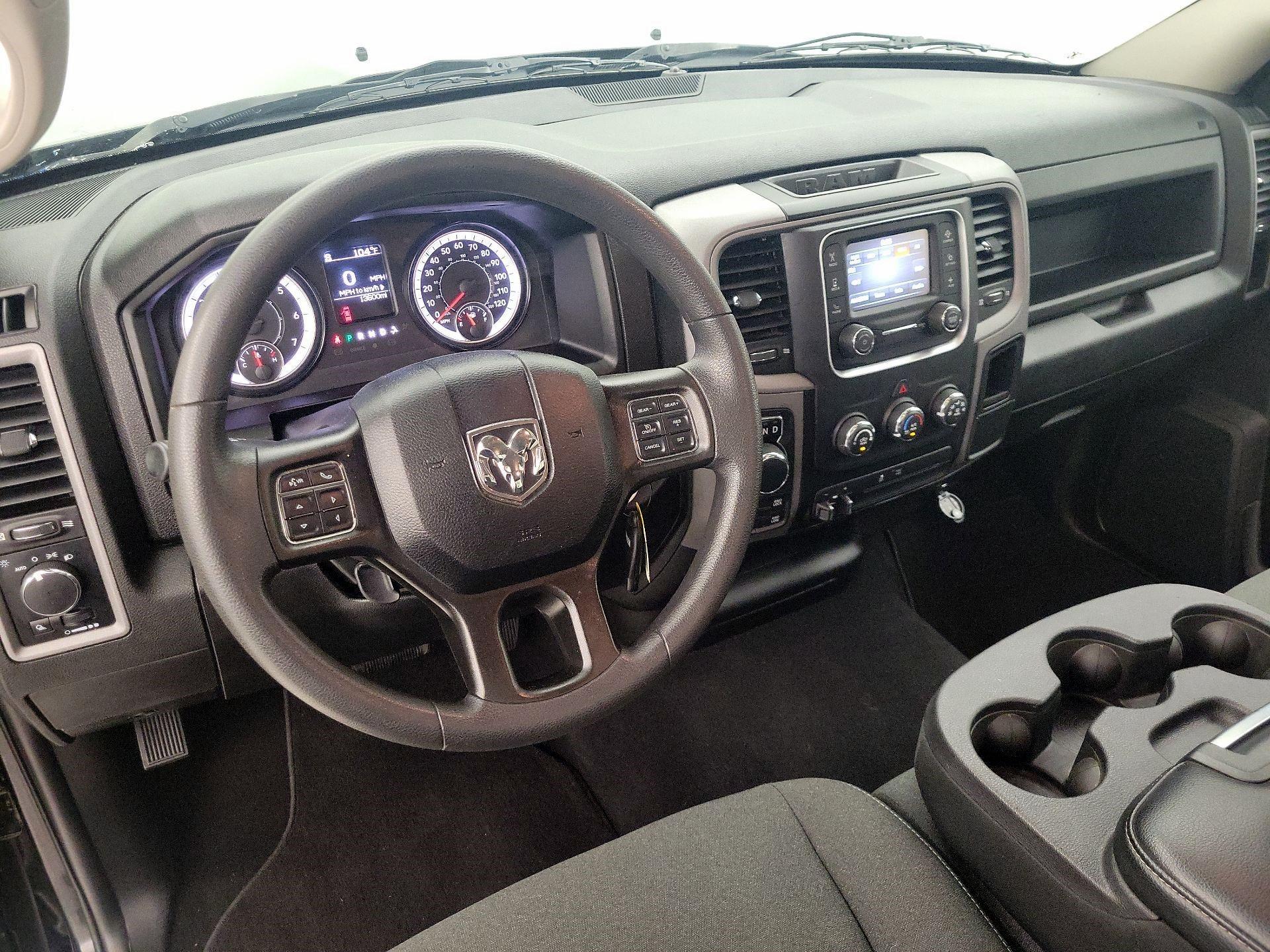 Thumbnail: 2022 RAM 1500 Classic - 9