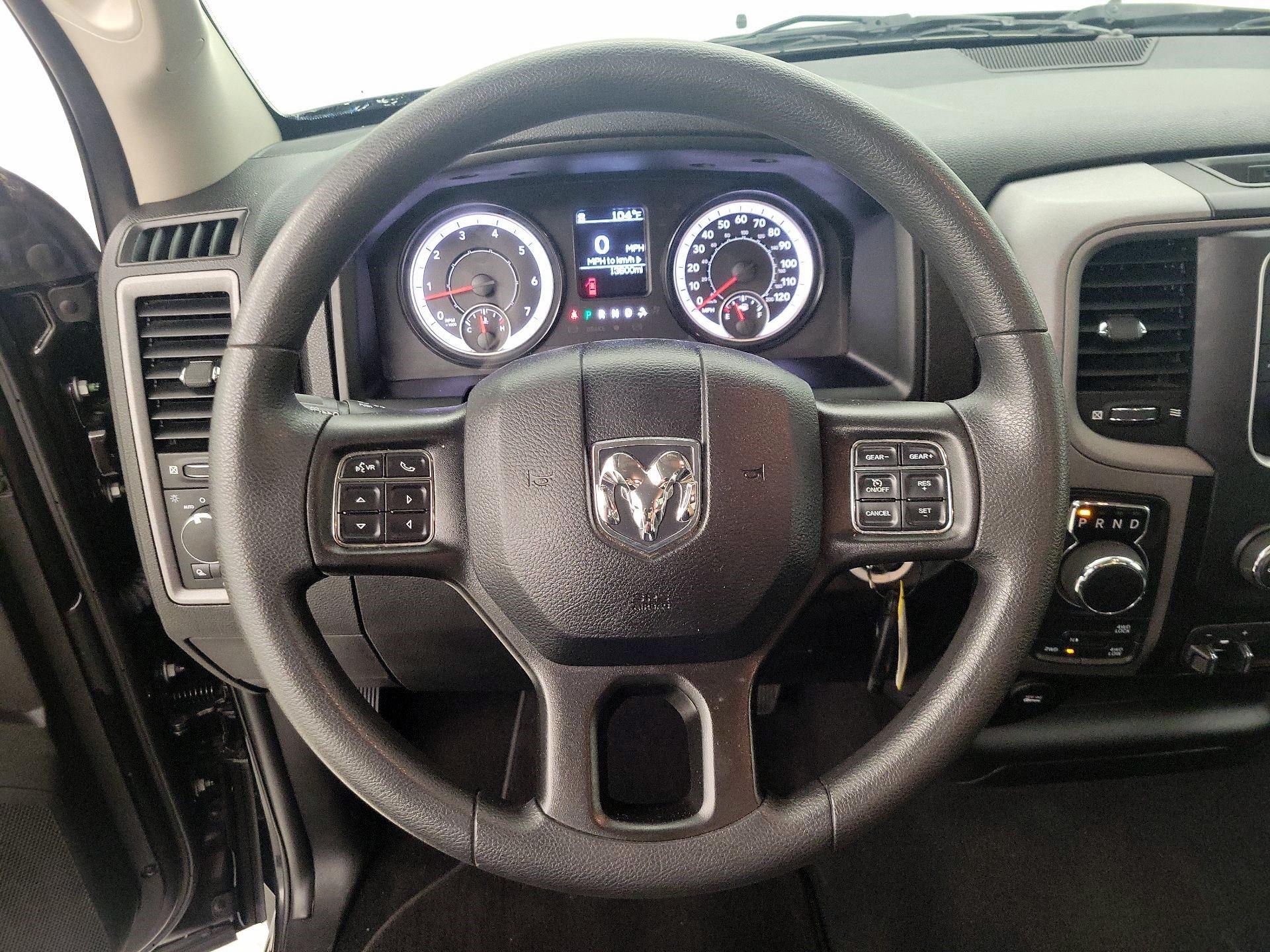 Thumbnail: 2022 RAM 1500 Classic - 10