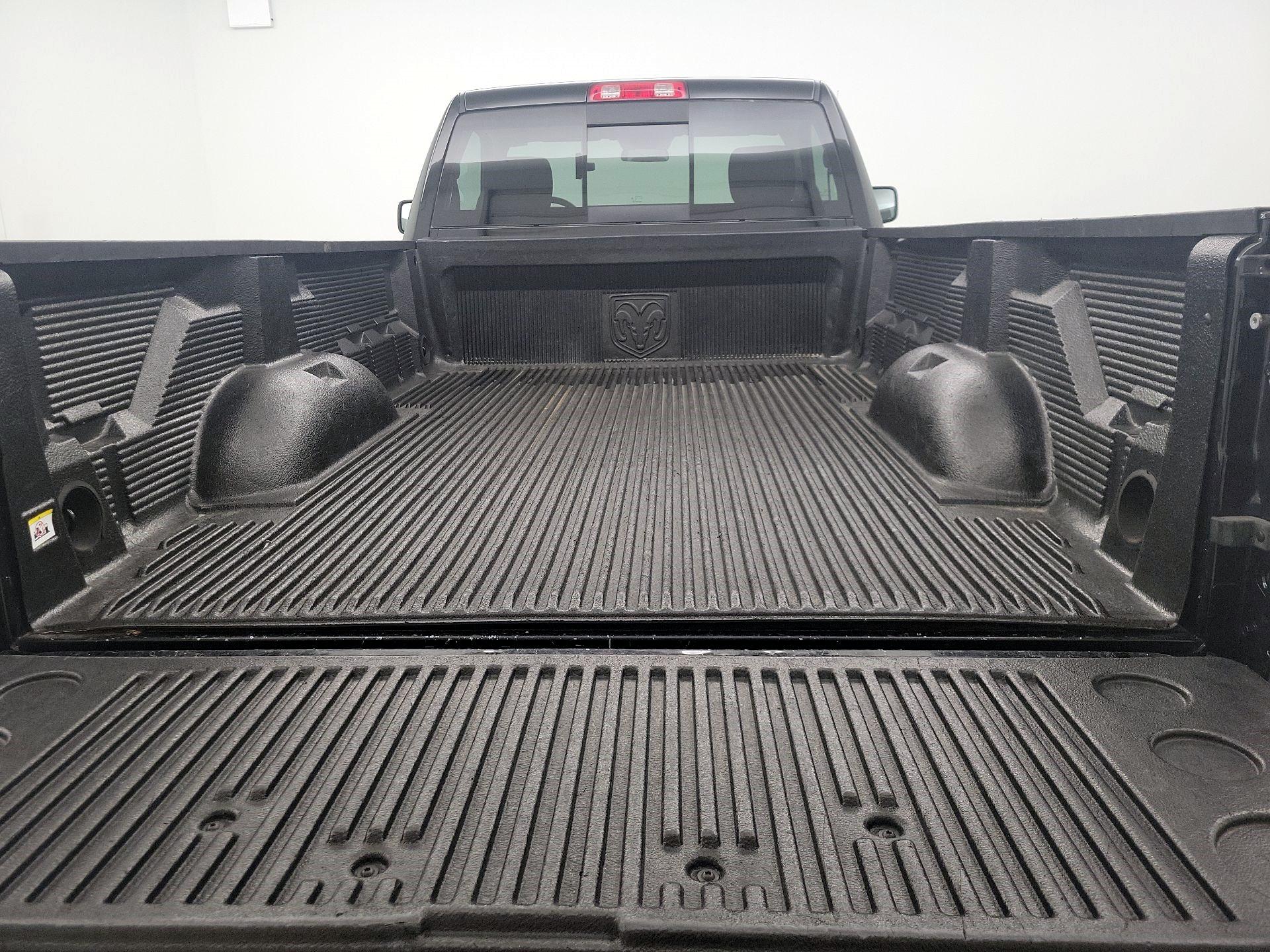 Thumbnail: 2022 RAM 1500 Classic - 19