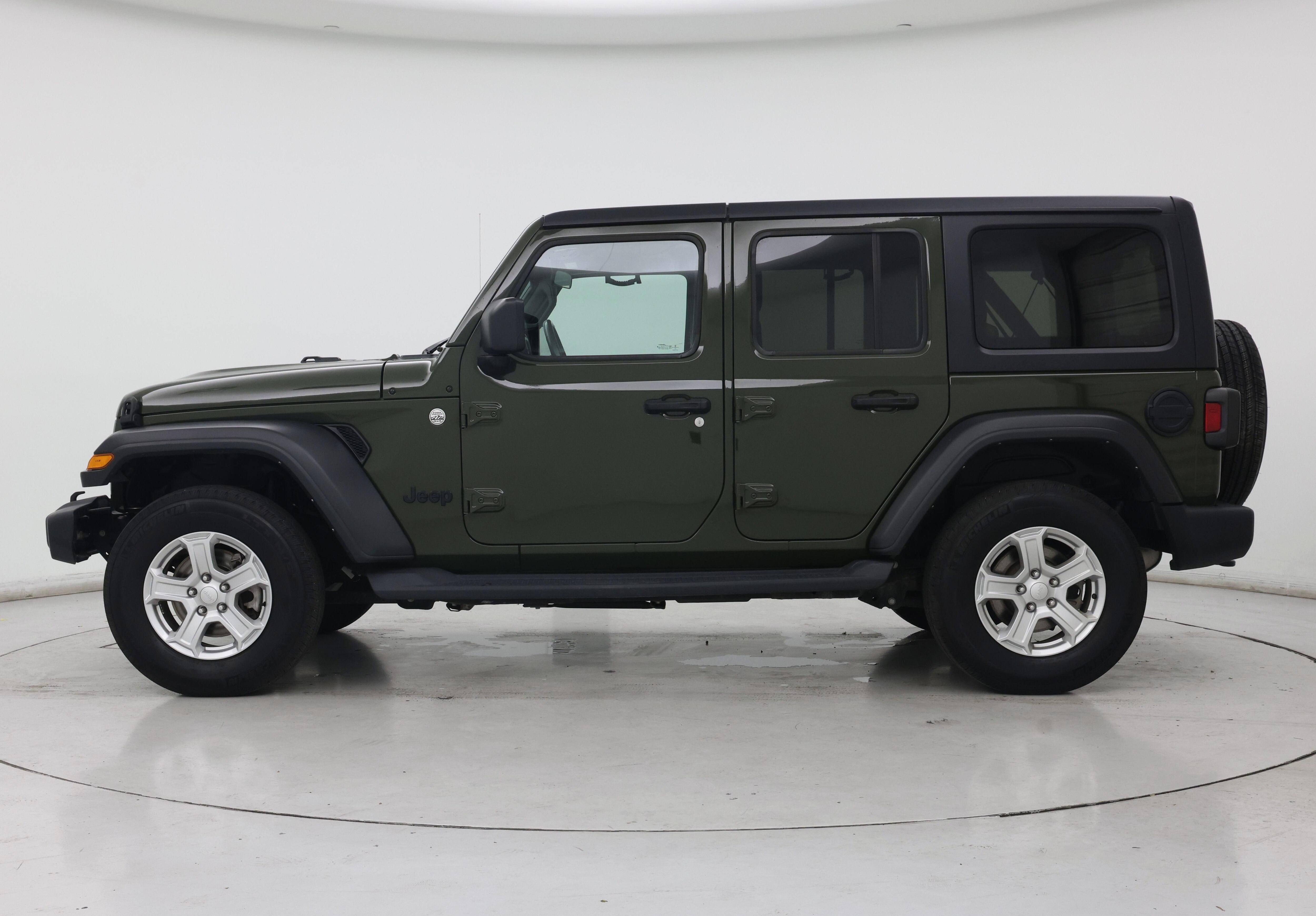 Thumbnail: 2021 Jeep Wrangler - 3