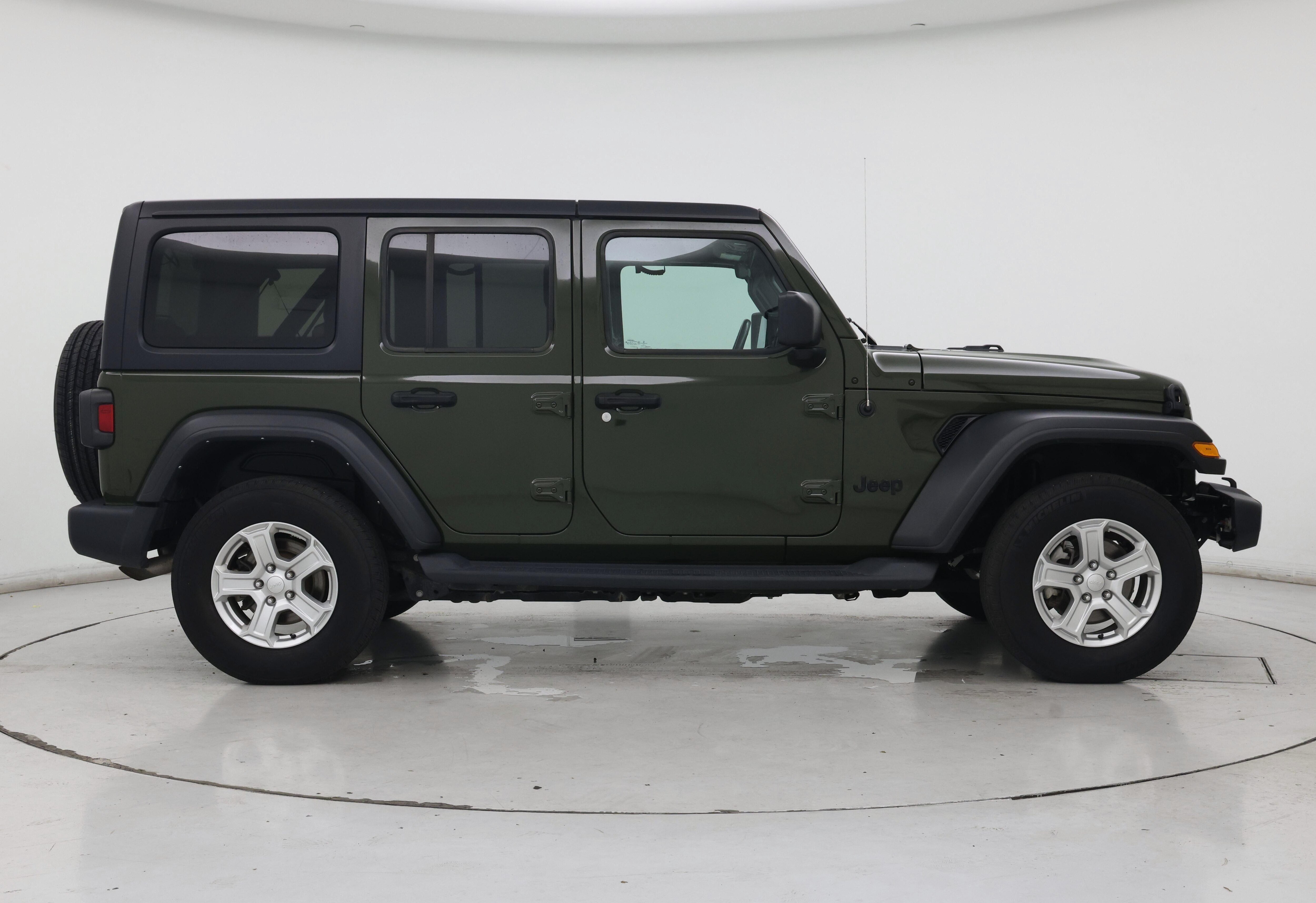 Thumbnail: 2021 Jeep Wrangler - 7