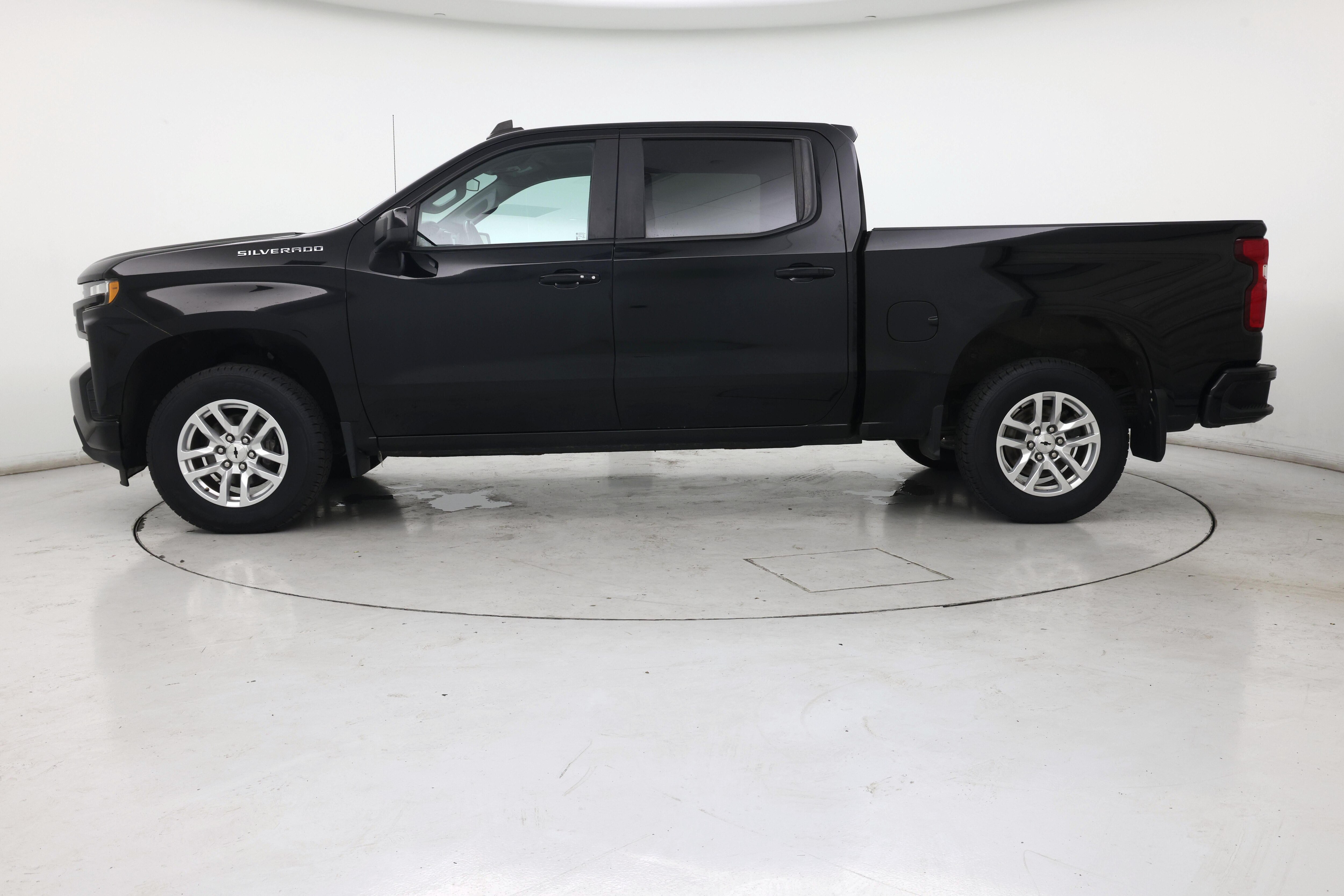 Thumbnail: 2020 Chevrolet Silverado 1500 - 3