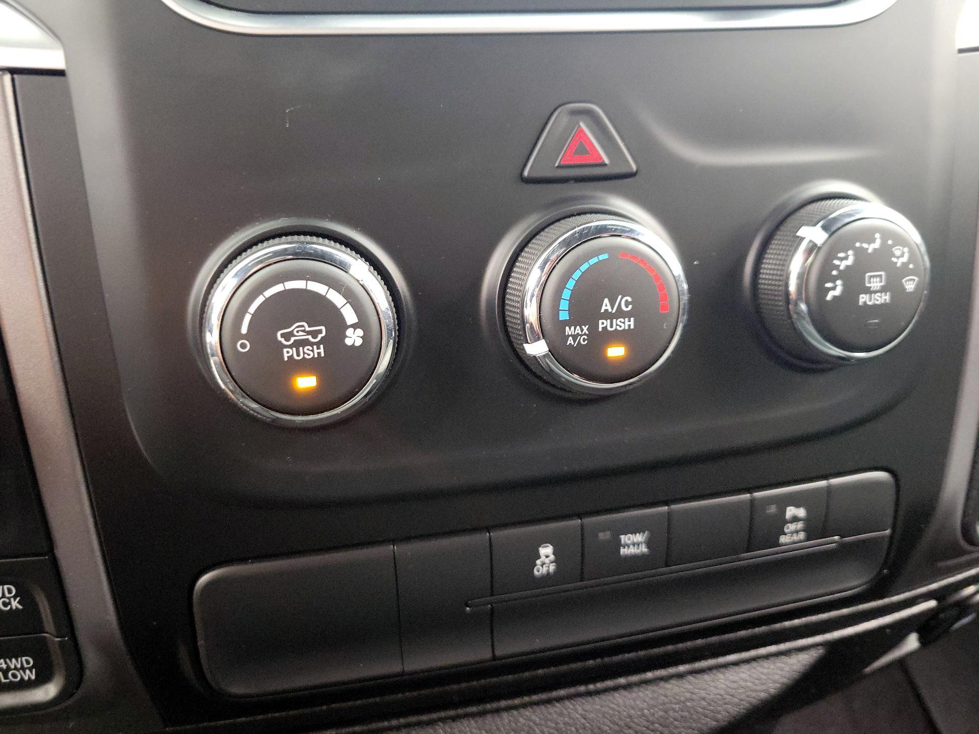 Thumbnail: 2021 RAM 1500 Classic - 17