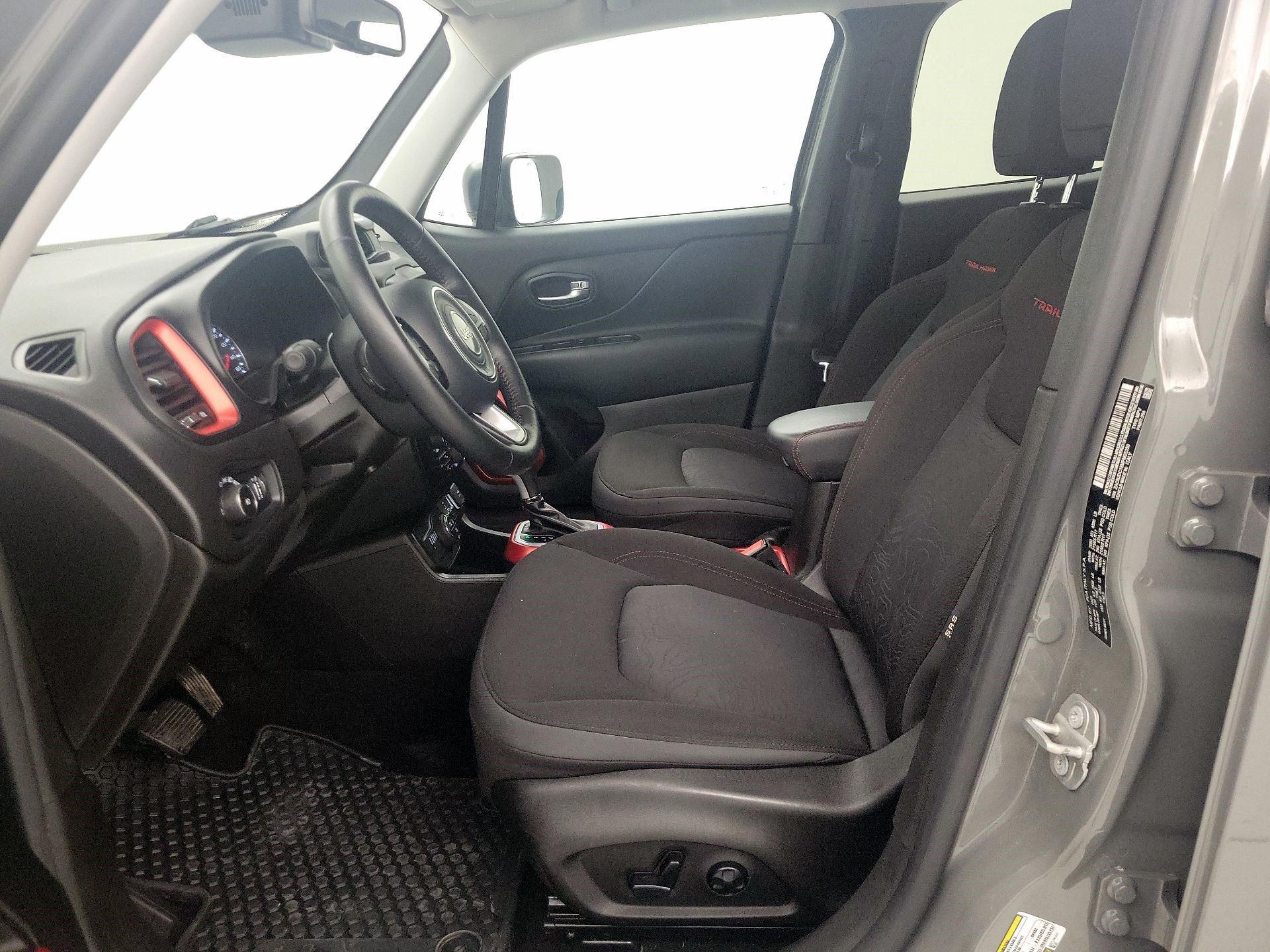 Thumbnail: 2021 Jeep Renegade - 11