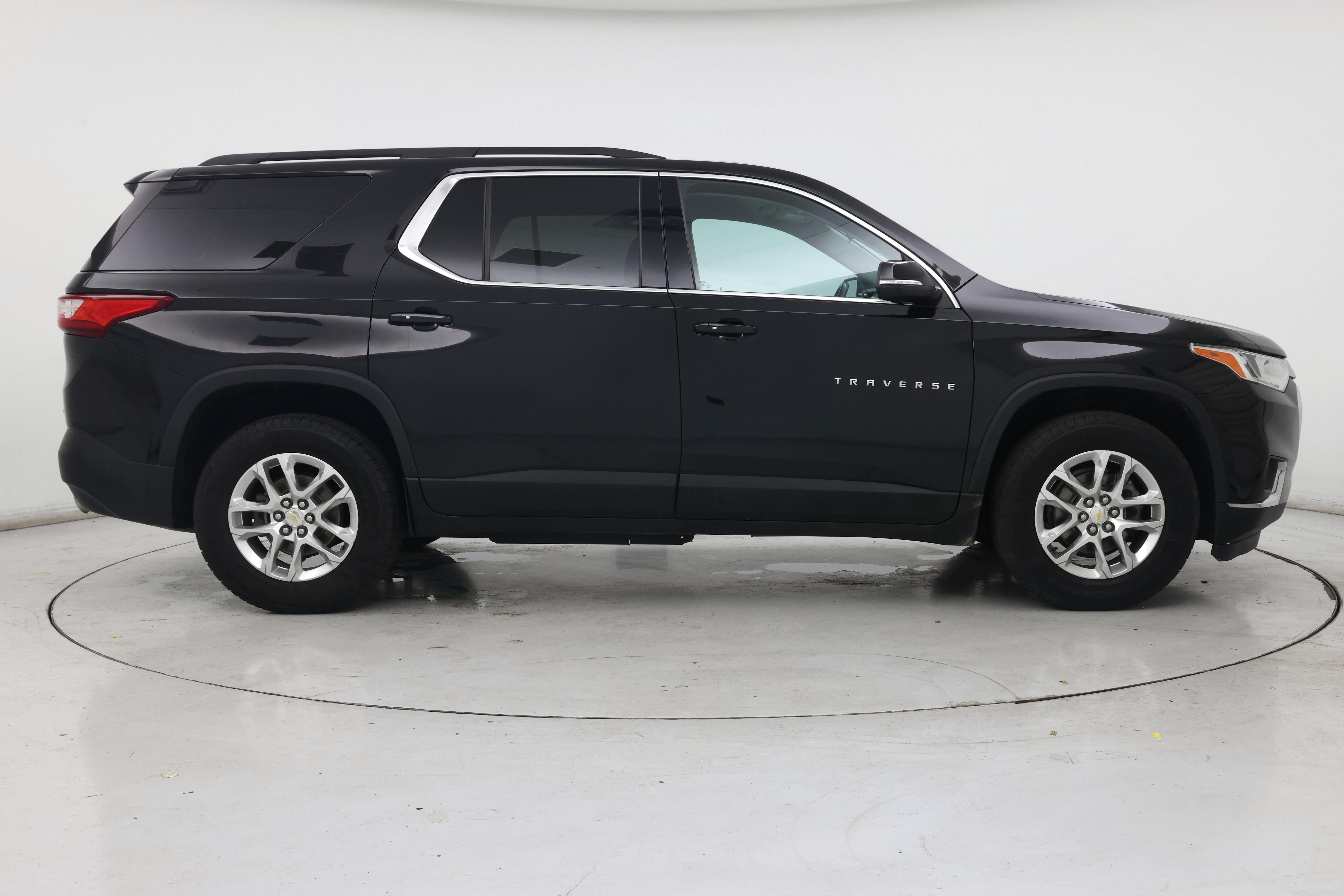 Thumbnail: 2021 Chevrolet Traverse - 7