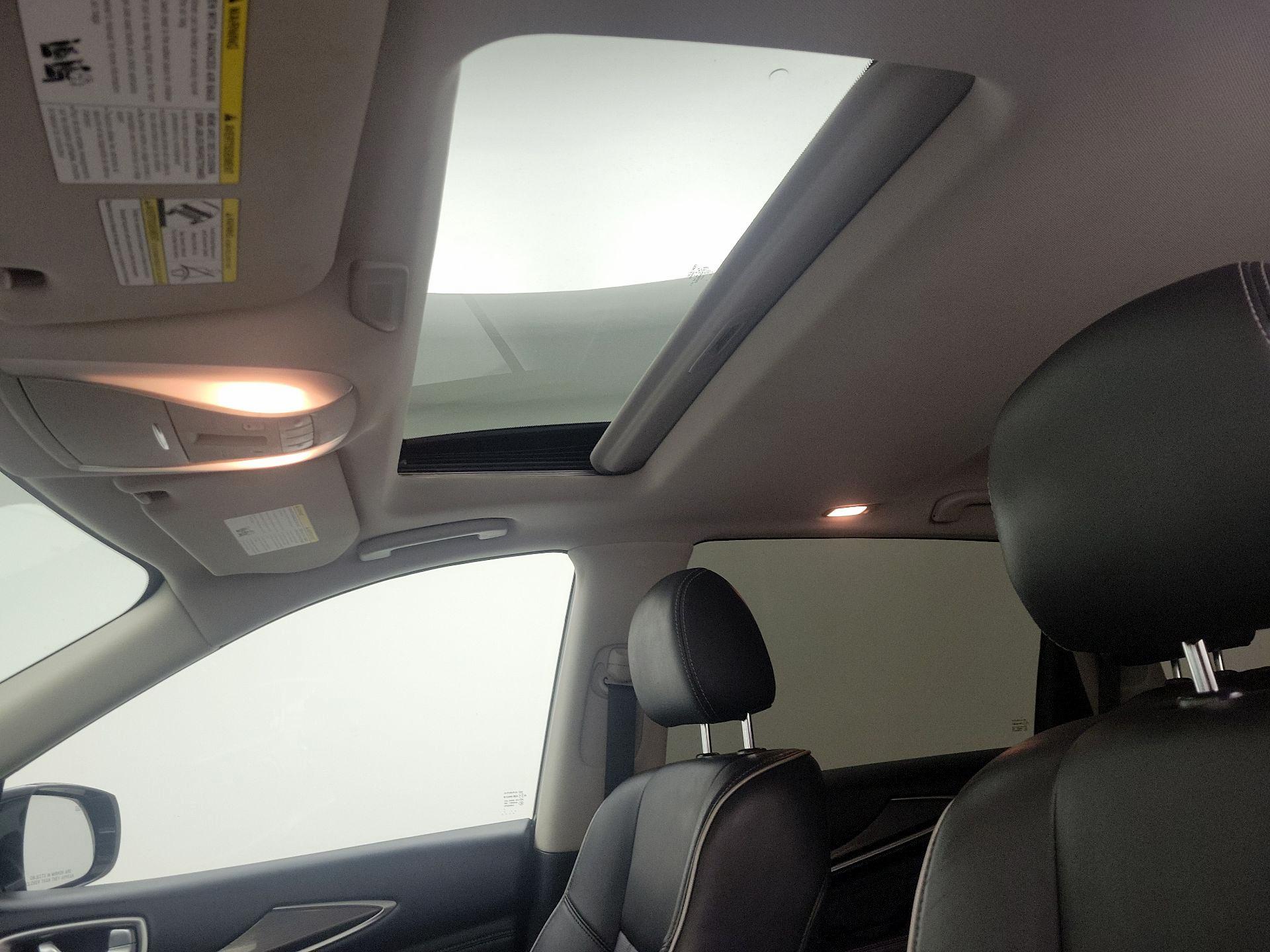 Thumbnail: 2019 INFINITI QX60 - 20