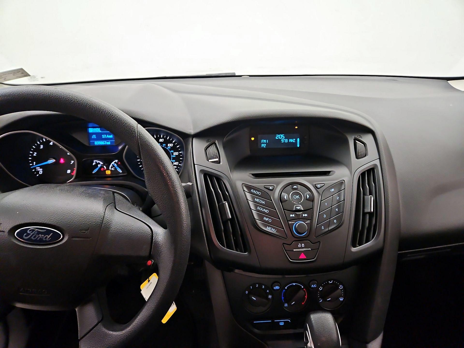 Thumbnail: 2014 Ford Focus - 9