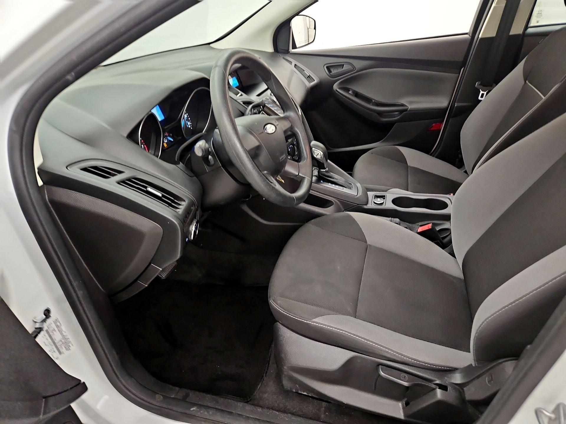 Thumbnail: 2014 Ford Focus - 11