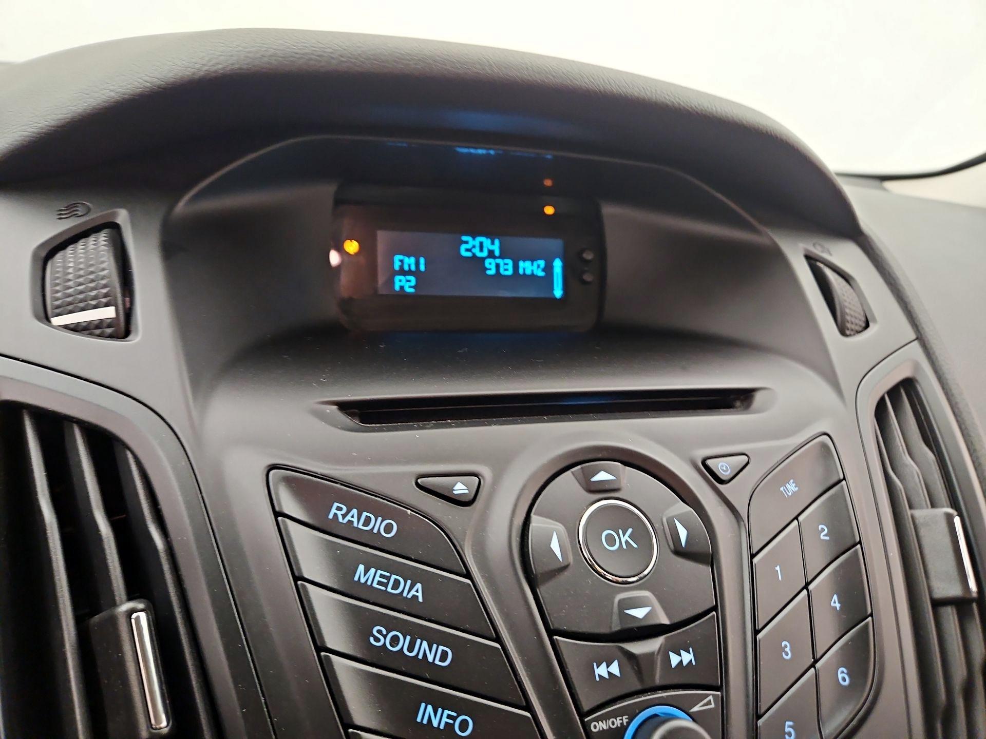 Thumbnail: 2014 Ford Focus - 14