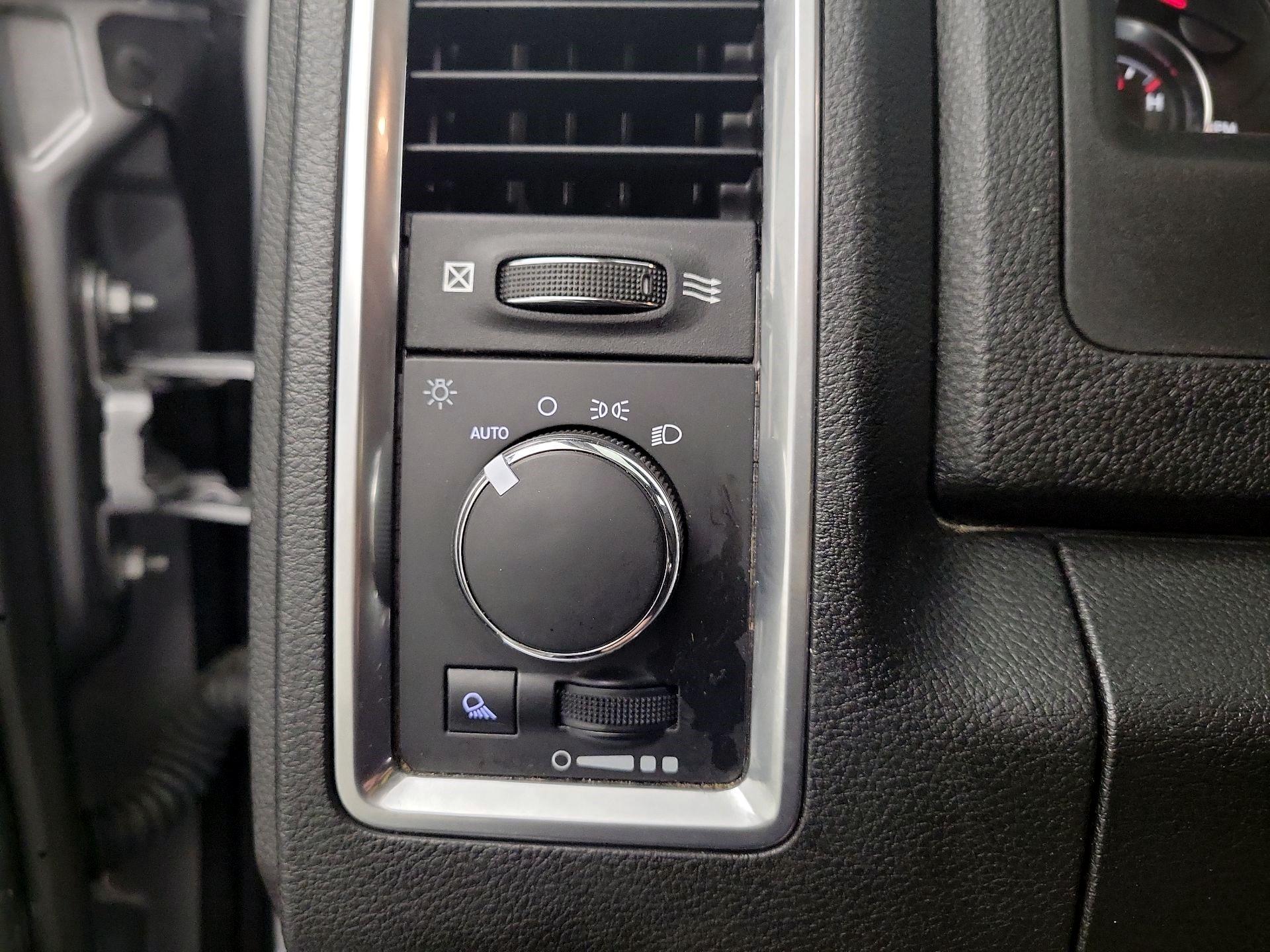 Thumbnail: 2023 RAM 1500 Classic - 11