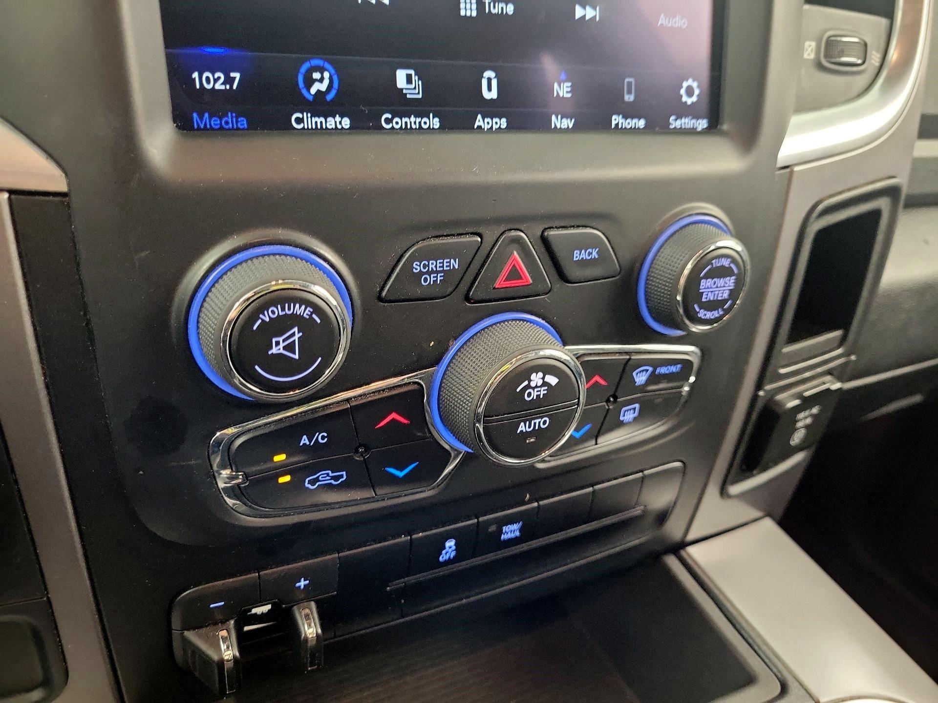 Thumbnail: 2023 RAM 1500 Classic - 15