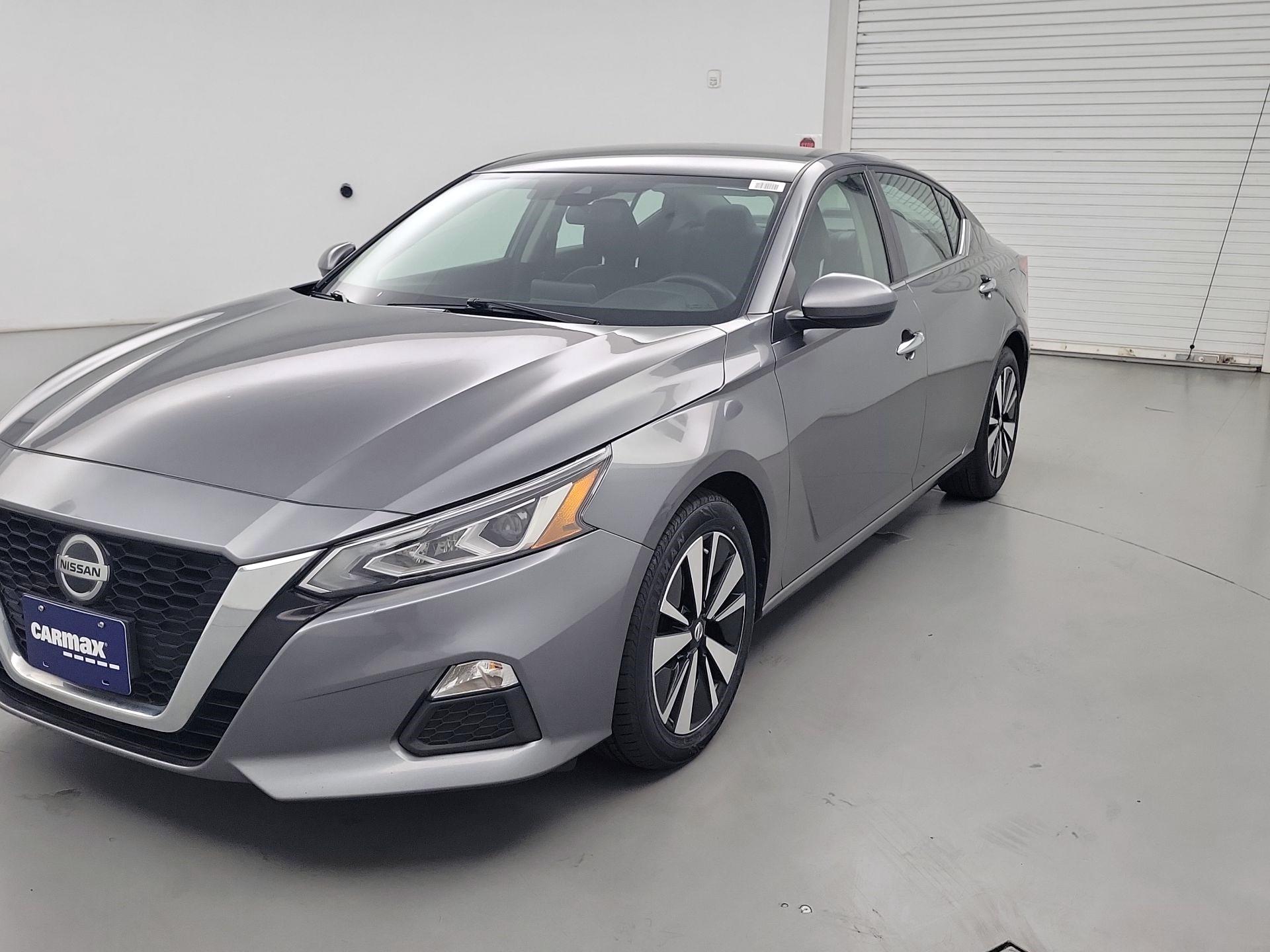 Thumbnail: 2022 Nissan Altima - 3