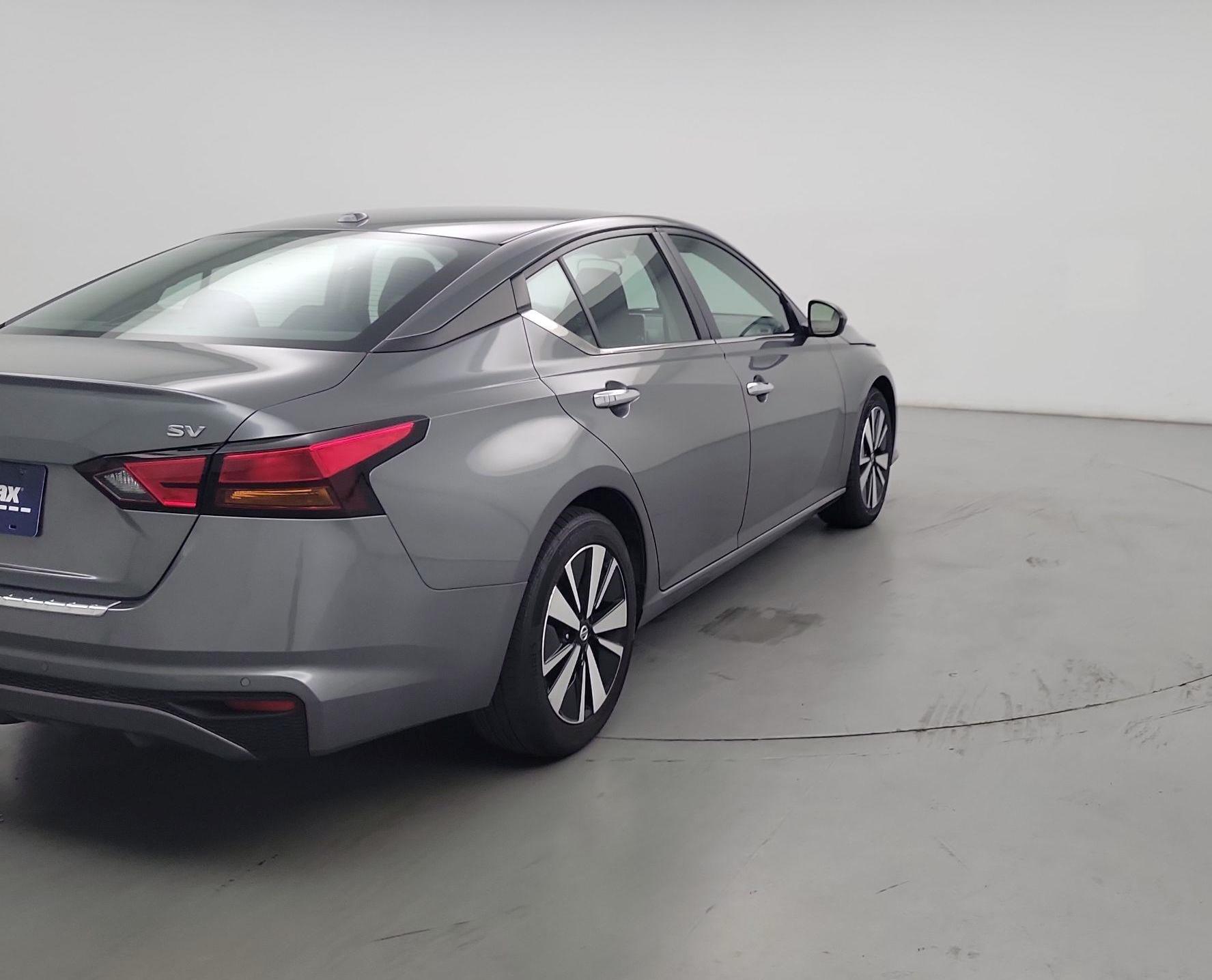 Thumbnail: 2022 Nissan Altima - 5