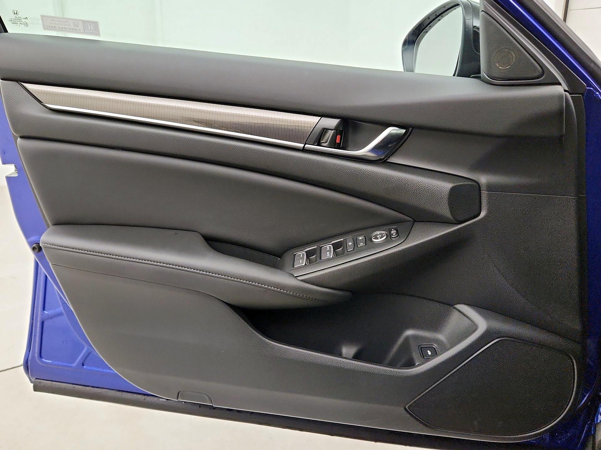 Thumbnail: 2022 Honda Accord - 12