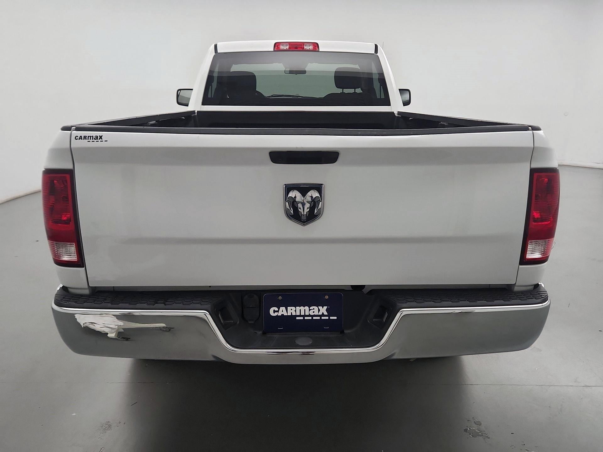 Thumbnail: 2020 RAM 1500 Classic - 6
