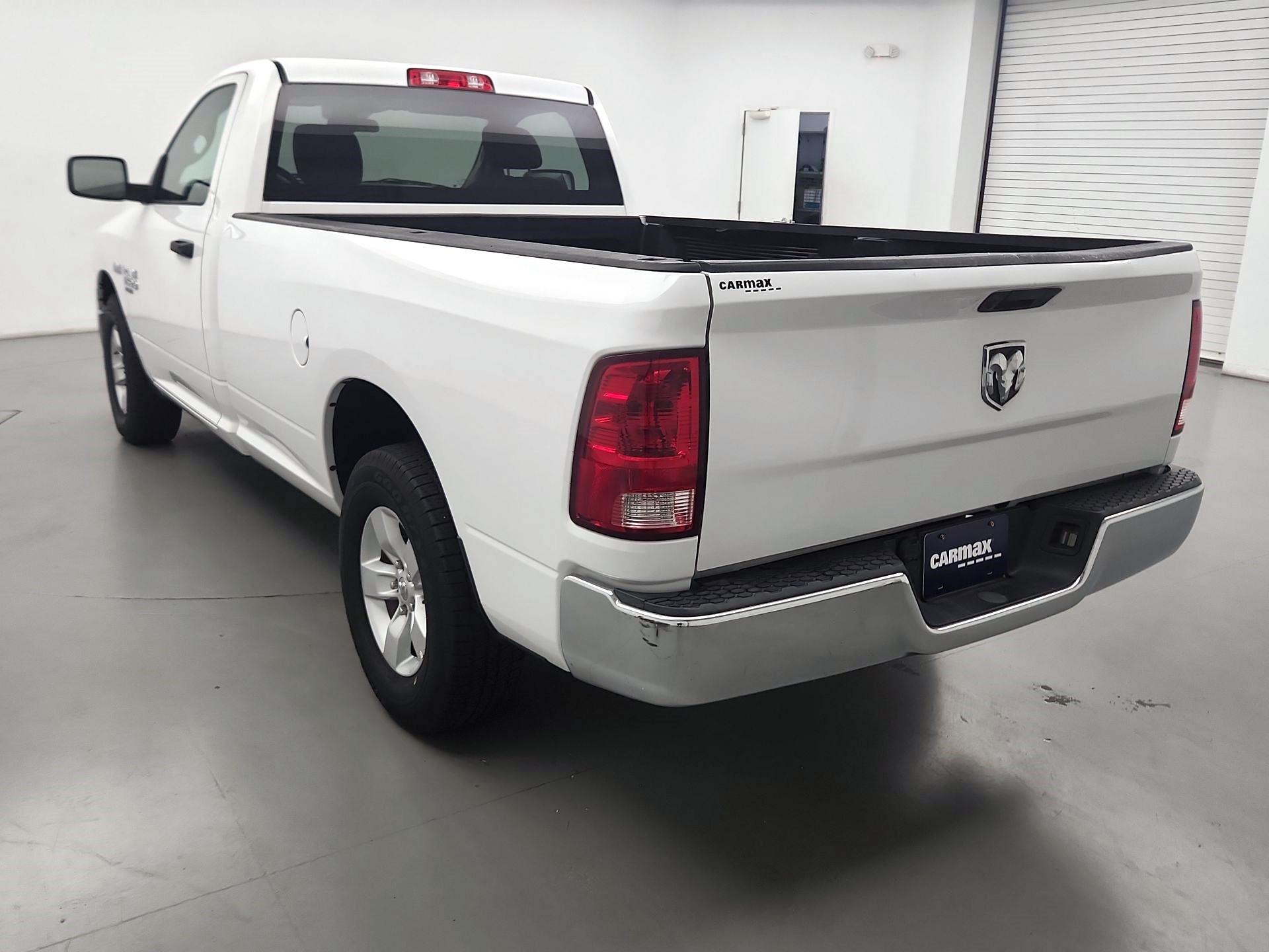 Thumbnail: 2020 RAM 1500 Classic - 7