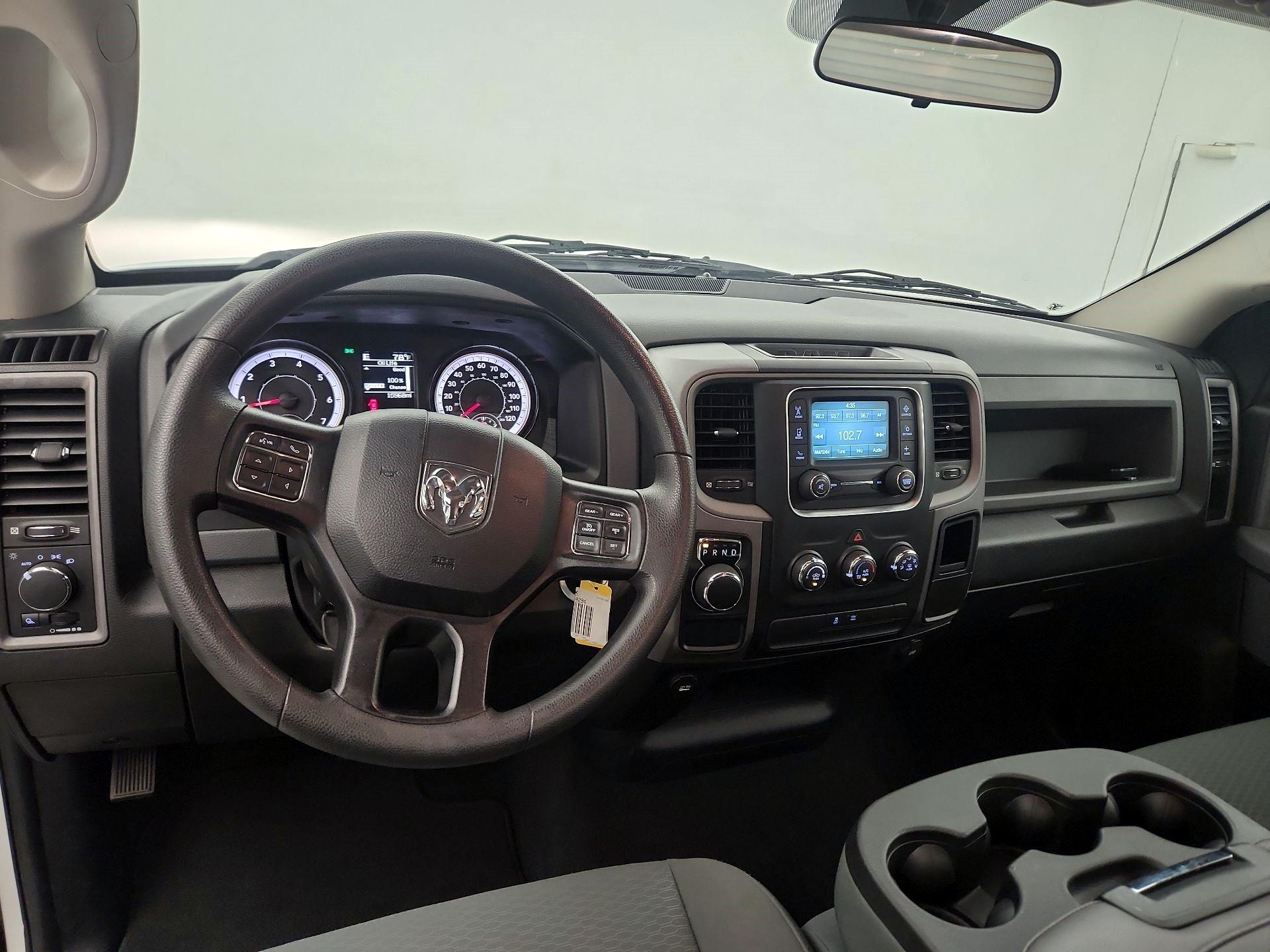 Thumbnail: 2020 RAM 1500 Classic - 8