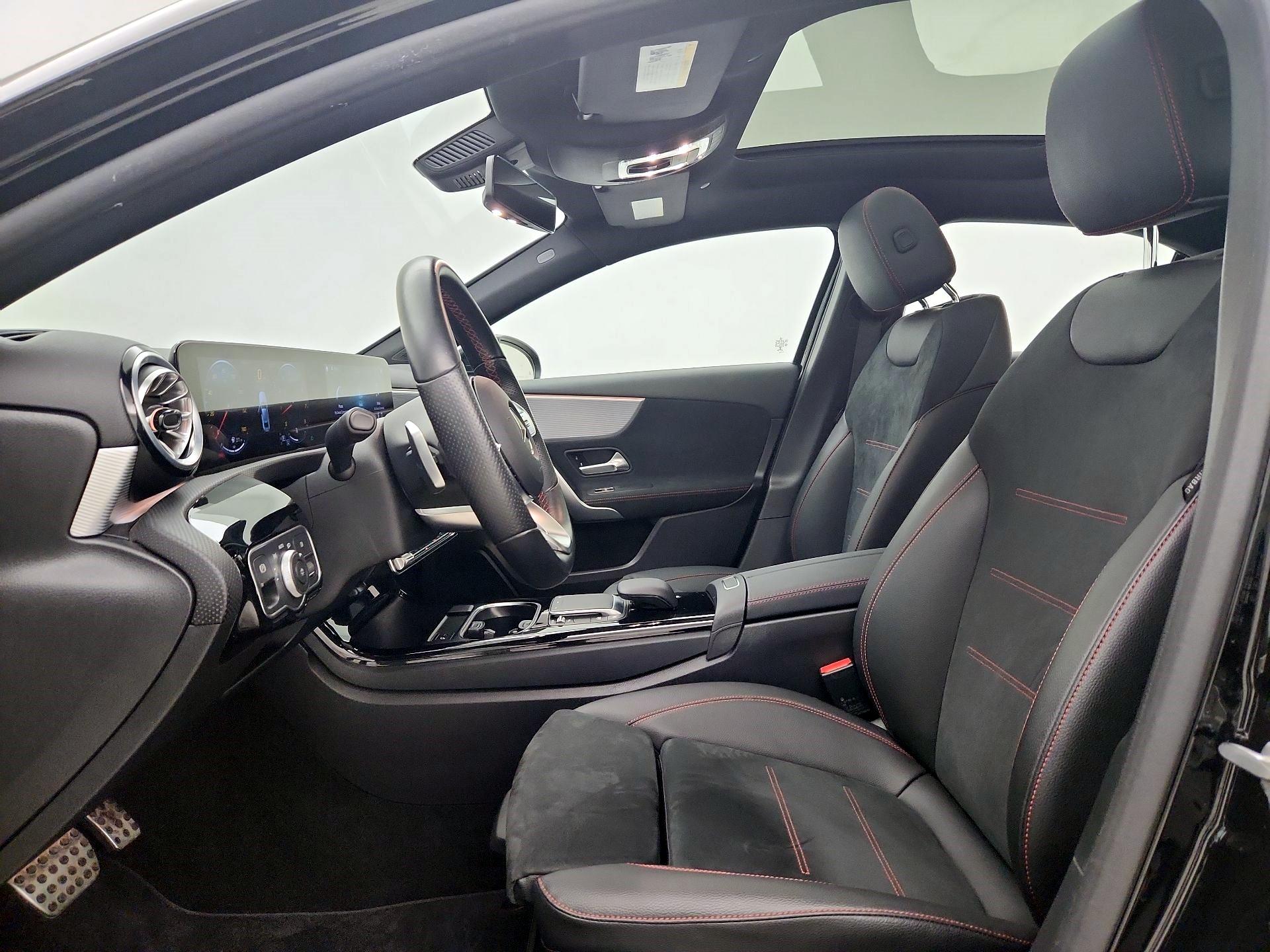 Thumbnail: 2022 Mercedes-Benz A-Class - 11