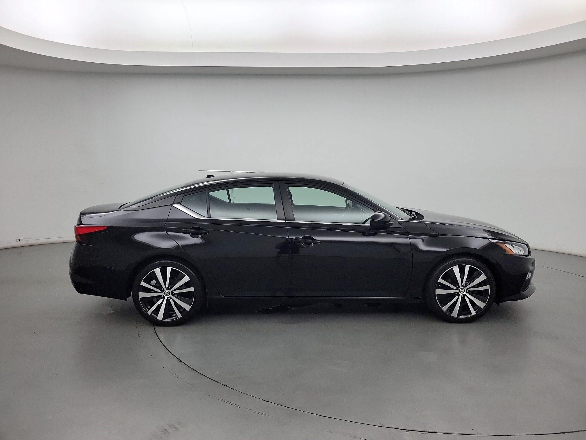 Thumbnail: 2022 Nissan Altima - 4