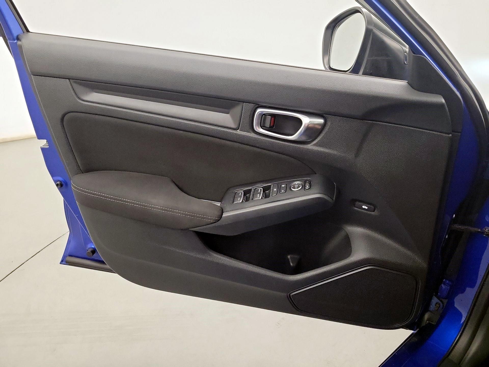 Thumbnail: 2023 Honda Civic - 10