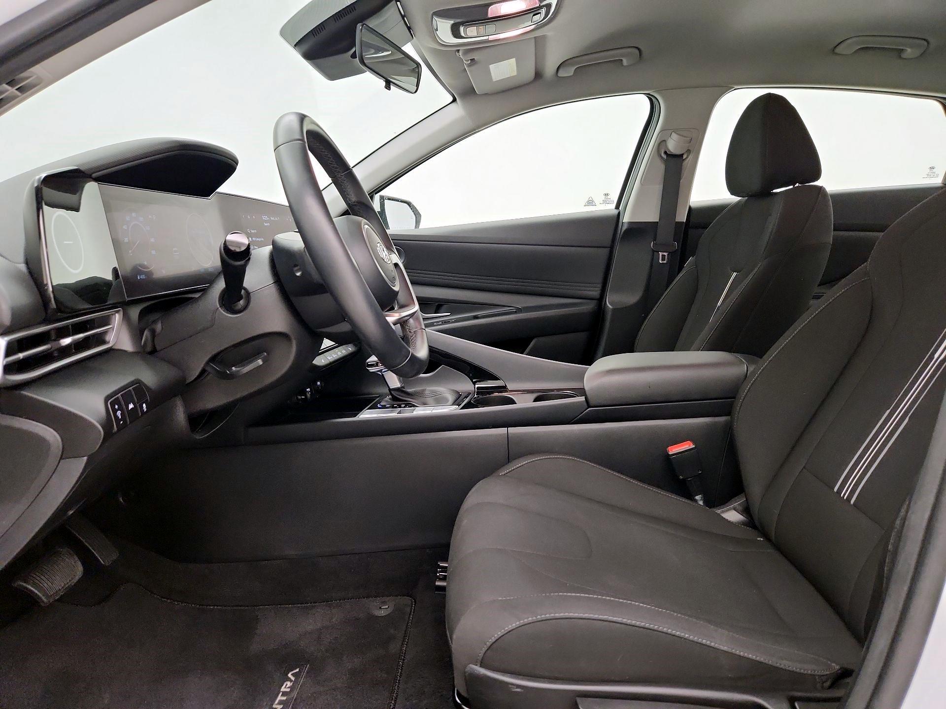 Thumbnail: 2023 Hyundai Elantra - 11