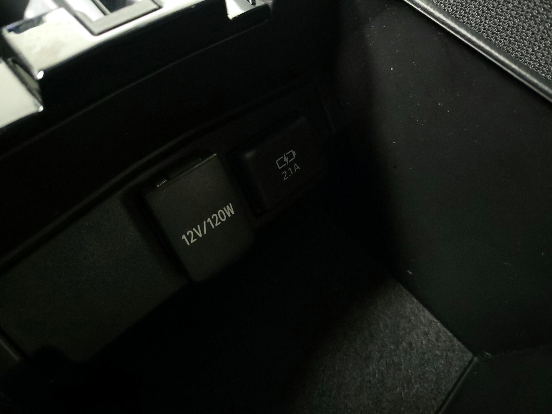 Thumbnail: 2019 Toyota Corolla - 18