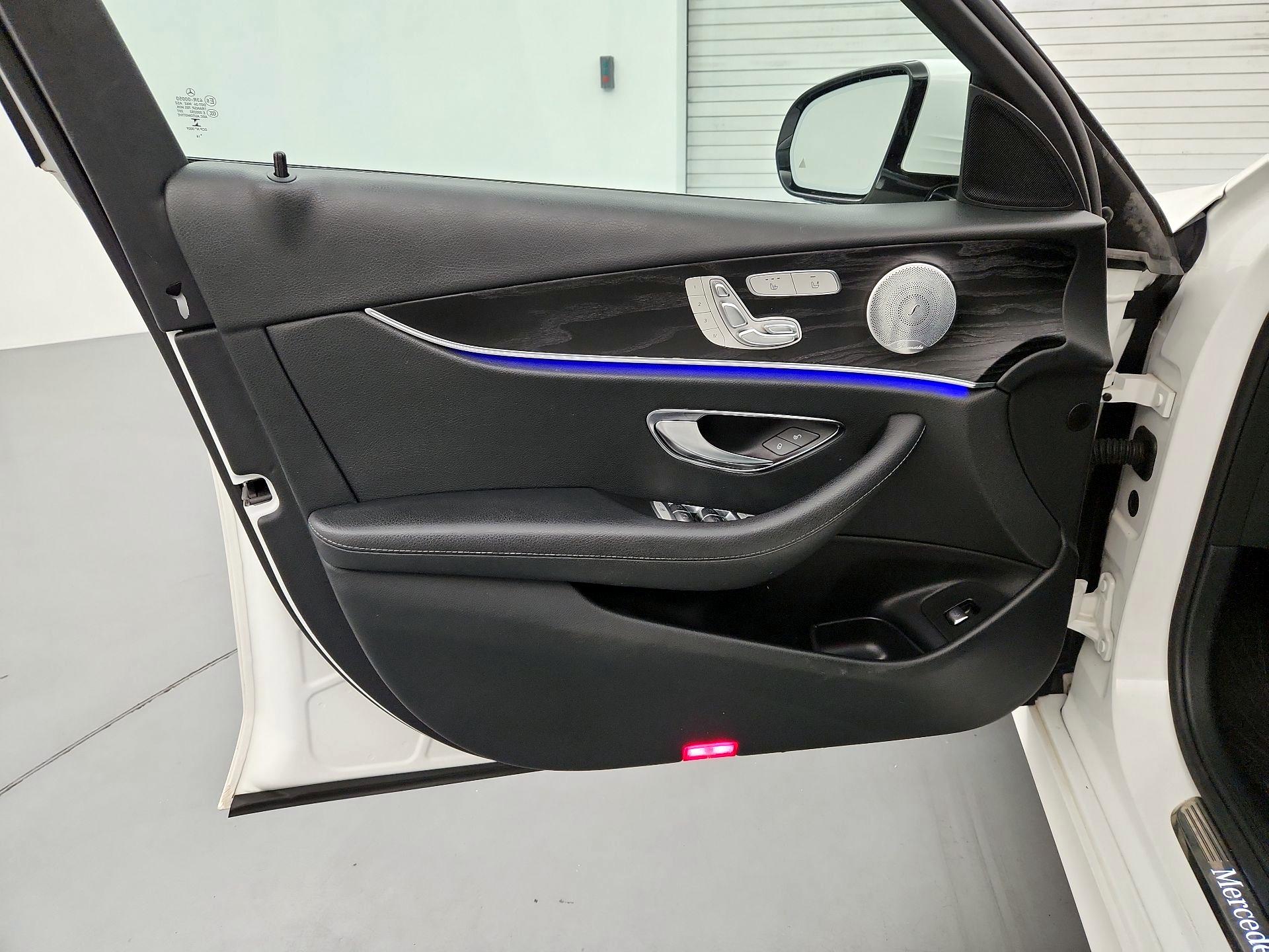 Thumbnail: 2019 Mercedes-Benz E-Class - 10