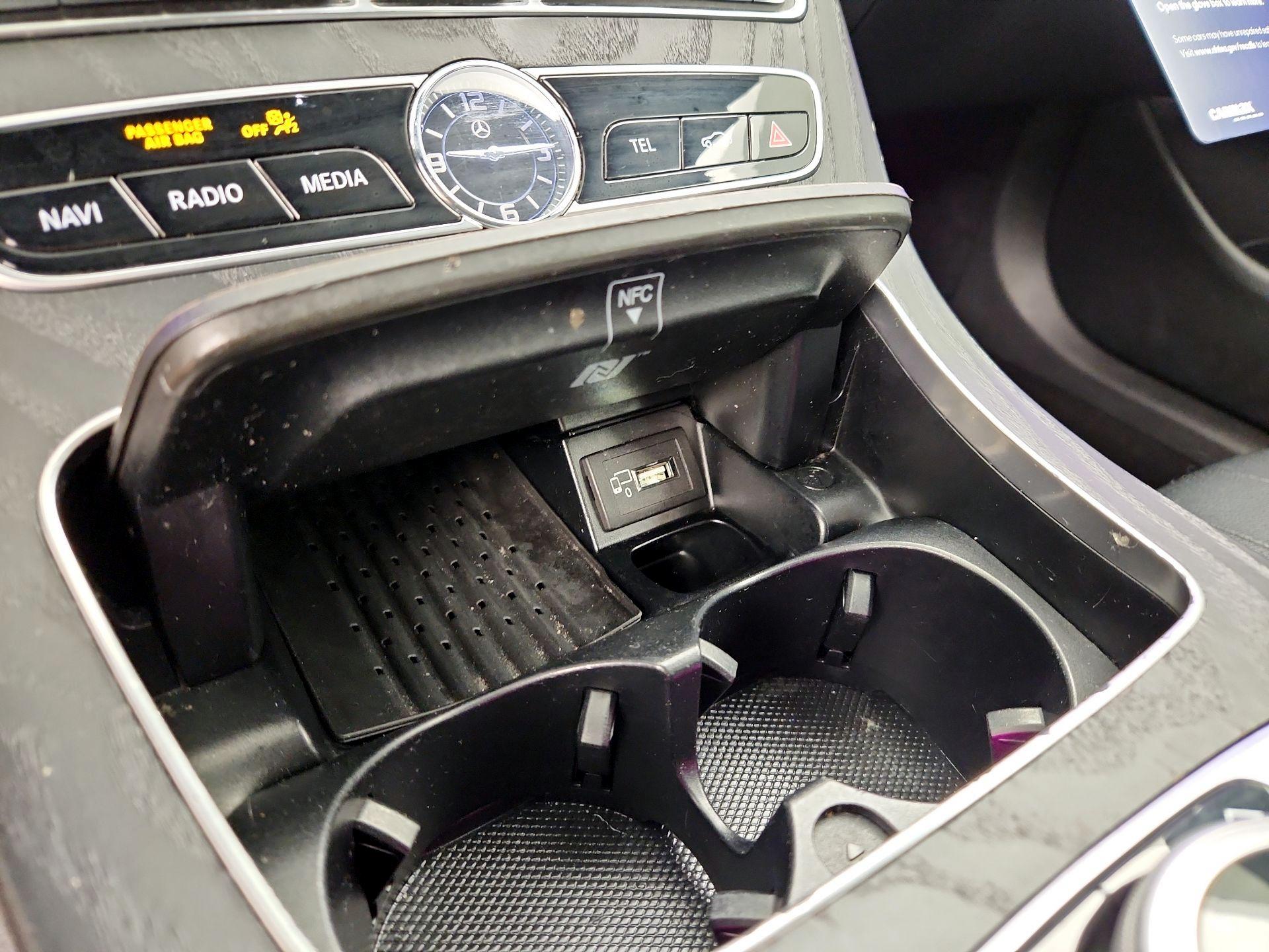 Thumbnail: 2019 Mercedes-Benz E-Class - 17