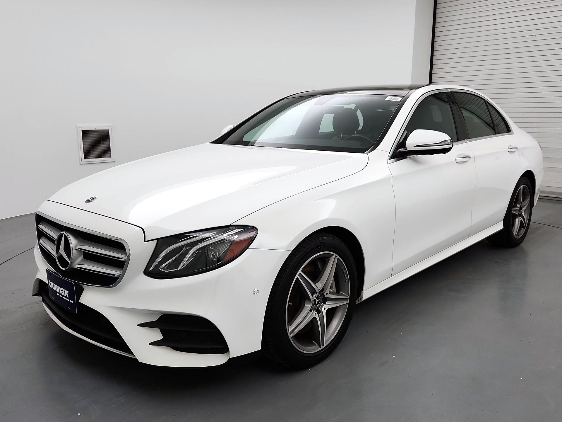 Thumbnail: 2019 Mercedes-Benz E-Class - 3