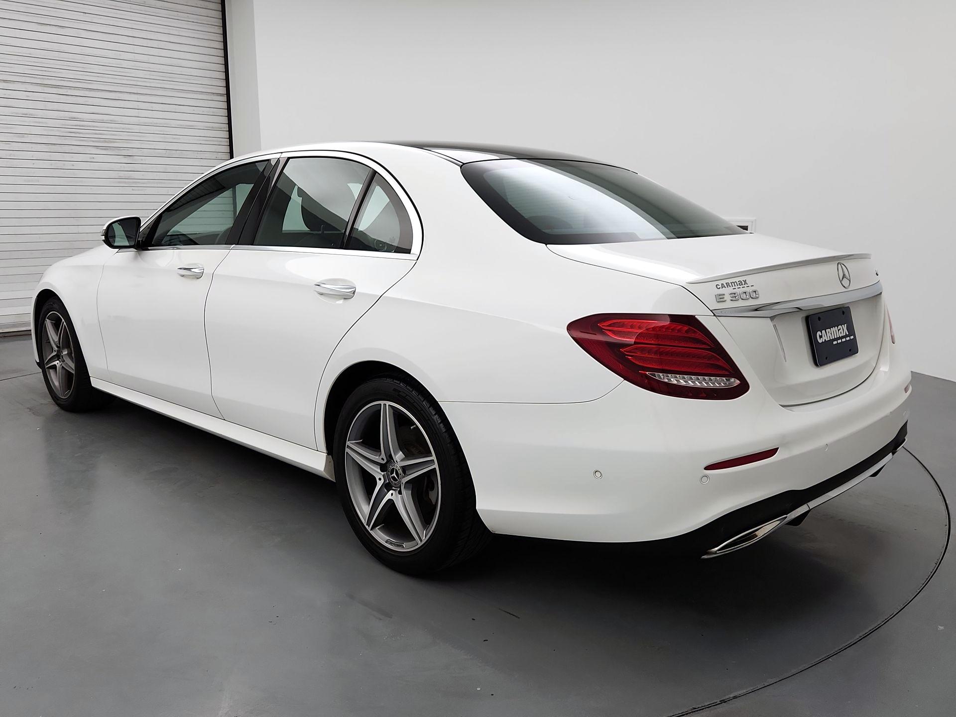 Thumbnail: 2019 Mercedes-Benz E-Class - 7