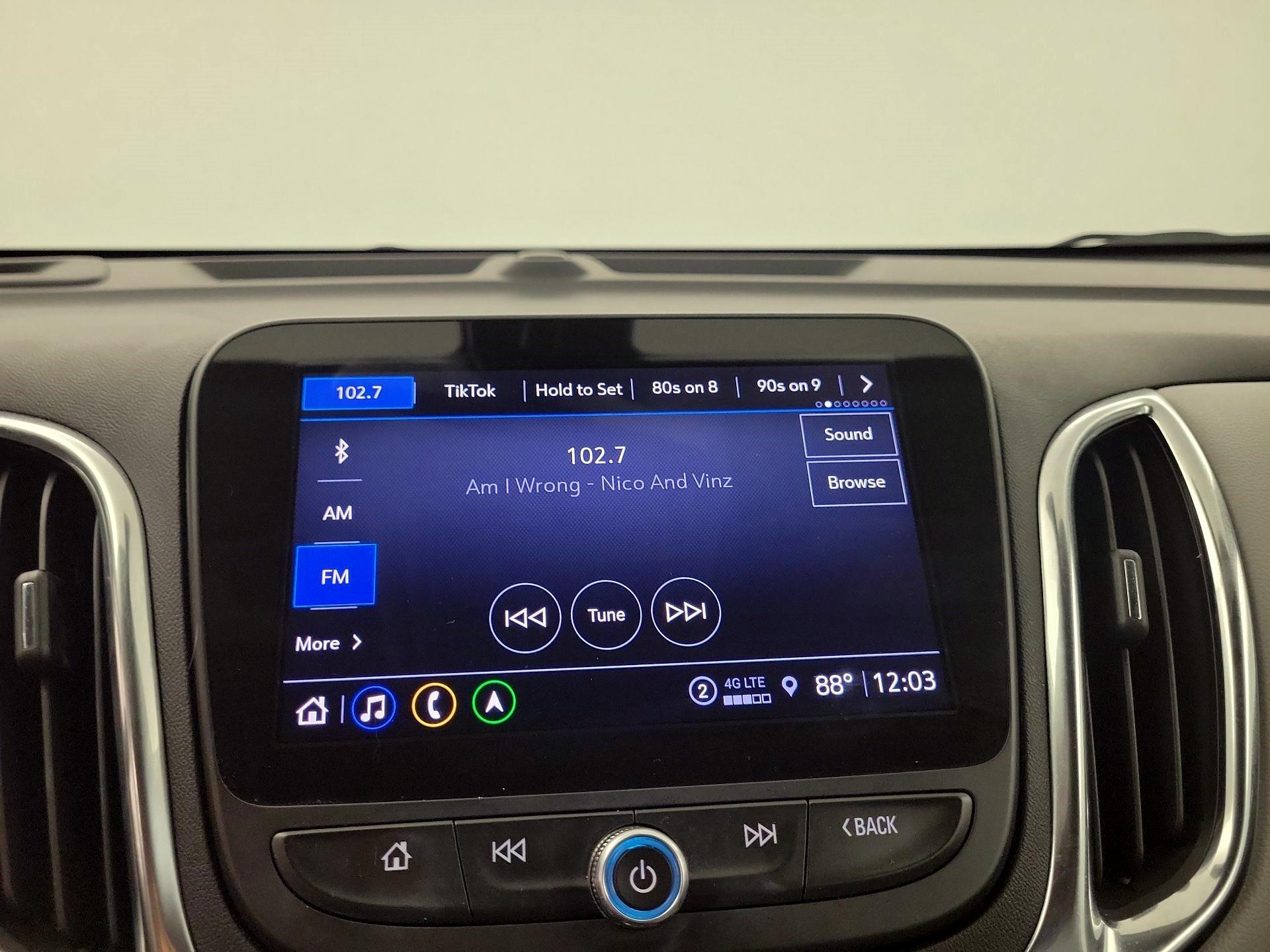 Thumbnail: 2022 Chevrolet Equinox - 14