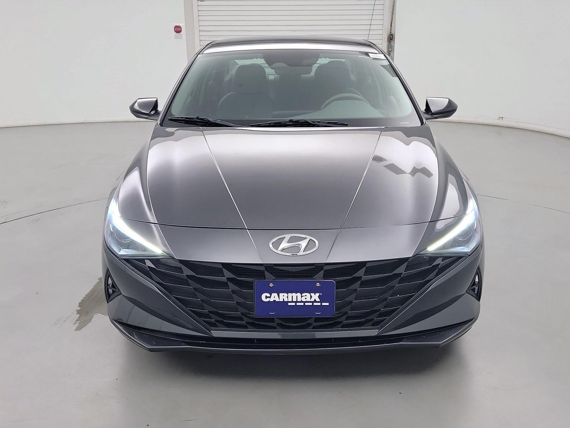 Thumbnail: 2022 Hyundai Elantra - 2