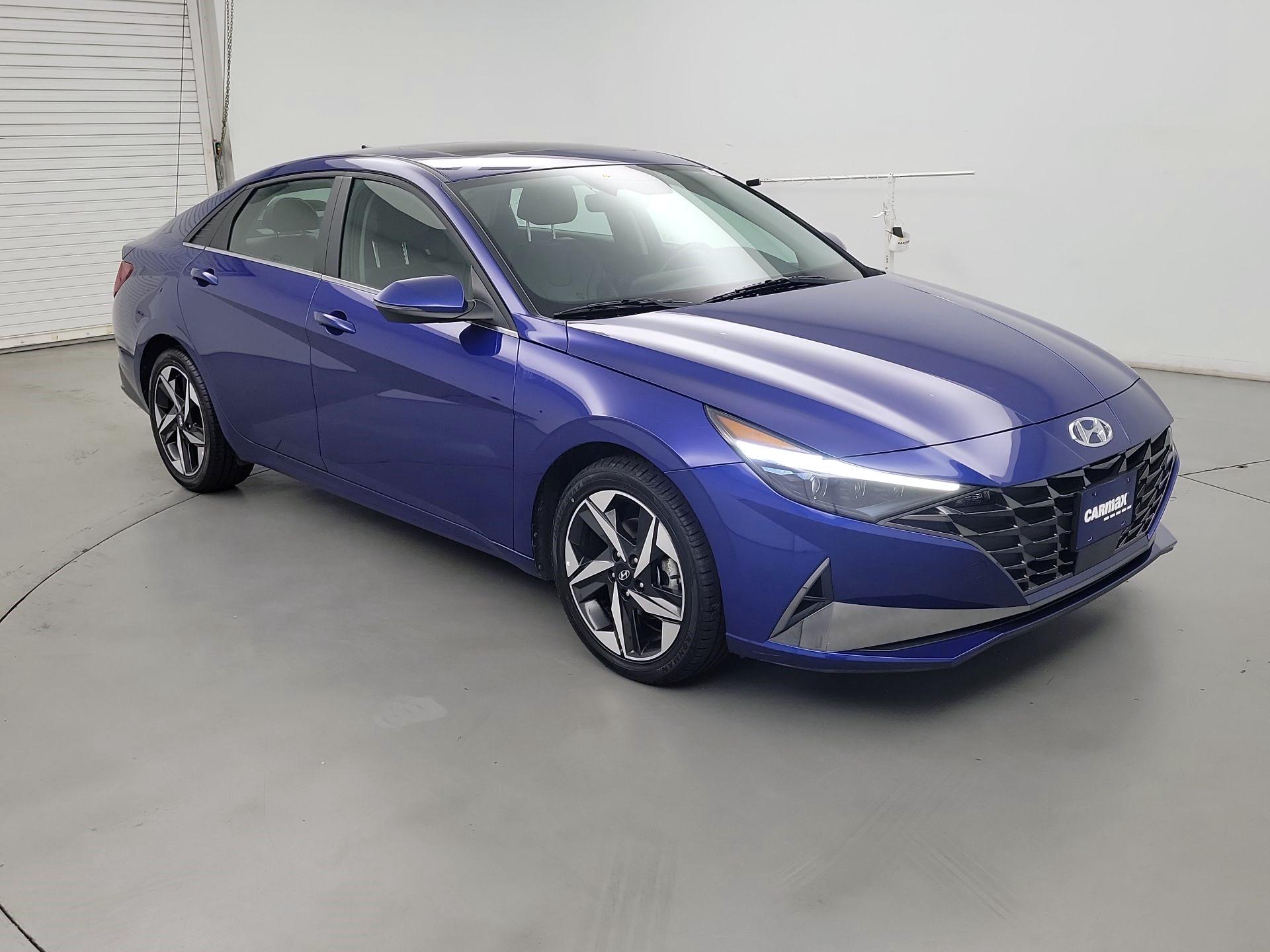 Thumbnail: 2022 Hyundai Elantra - 1