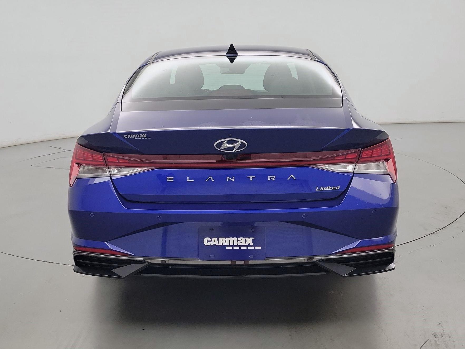 Thumbnail: 2022 Hyundai Elantra - 6